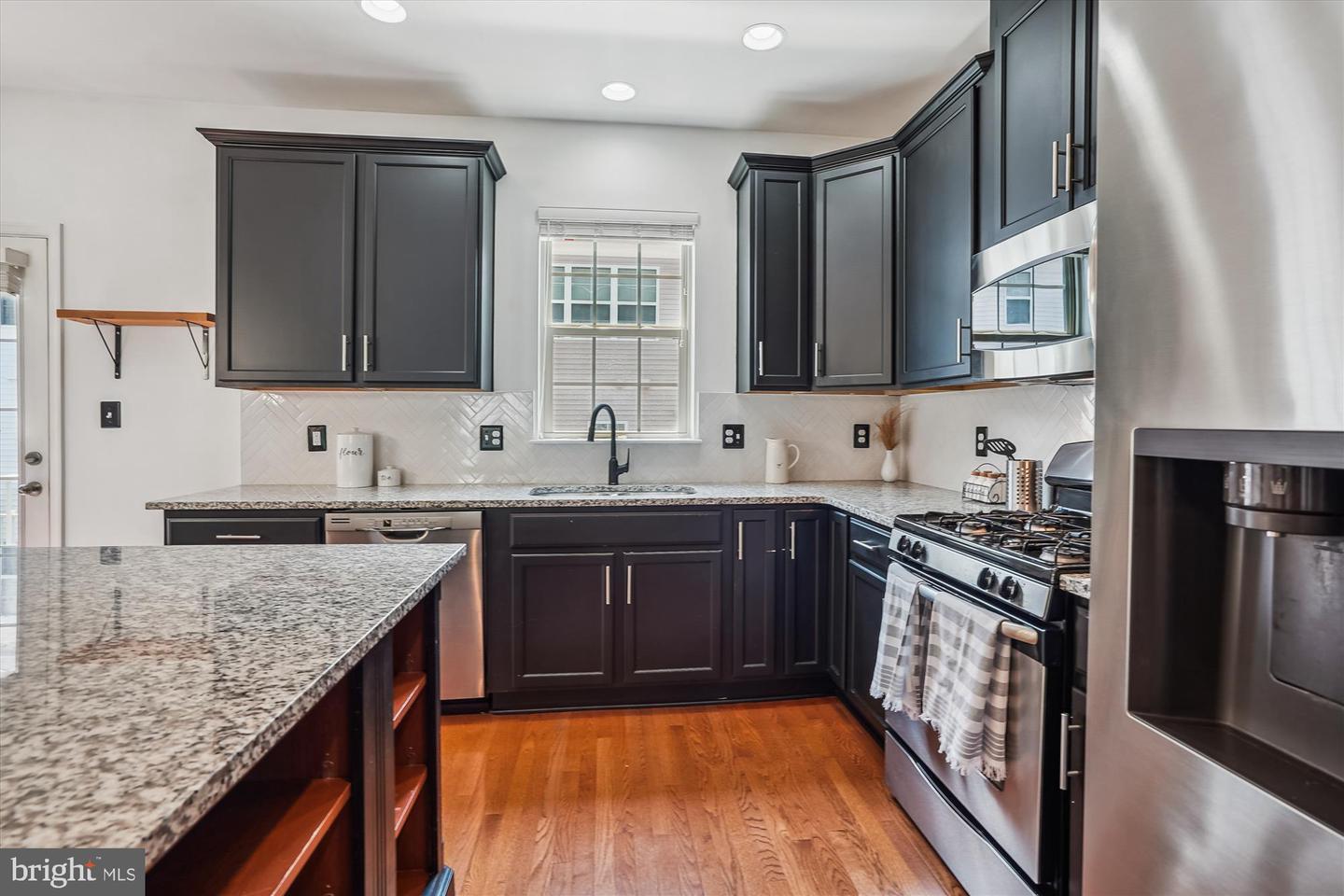 4409 POTOMAC HIGHLANDS CIR, TRIANGLE, Virginia 22172, 3 Bedrooms Bedrooms, ,2 BathroomsBathrooms,Residential,For sale,4409 POTOMAC HIGHLANDS CIR,VAPW2096274 MLS # VAPW2096274