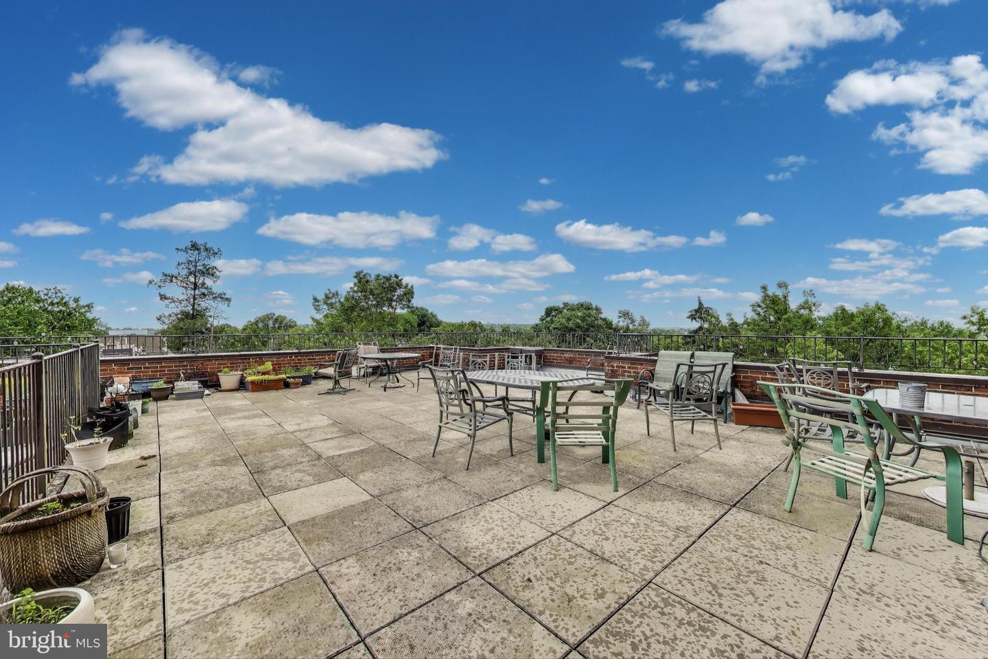 1365 KENNEDY ST NW #404, WASHINGTON, District Of Columbia 20011, 1 Bedroom Bedrooms, ,1 BathroomBathrooms,Residential,For sale,1365 KENNEDY ST NW #404,DCDC2204122 MLS # DCDC2204122