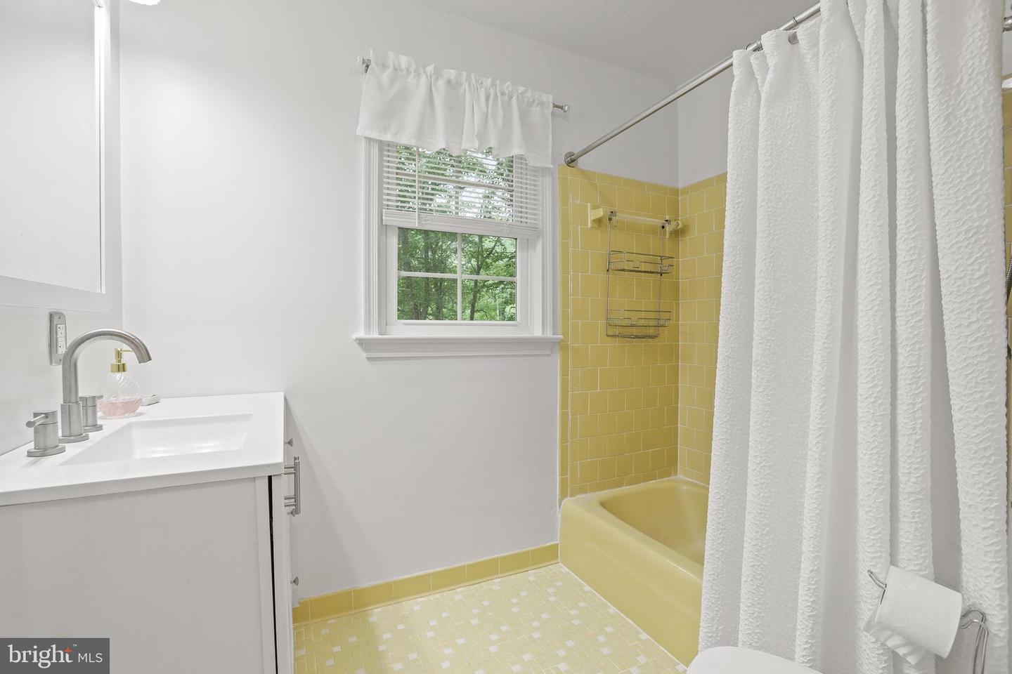 383 MONROE ST, MONTROSS, Virginia 22520, 3 Bedrooms Bedrooms, ,2 BathroomsBathrooms,Residential,For sale,383 MONROE ST,VAWE2009042 MLS # VAWE2009042