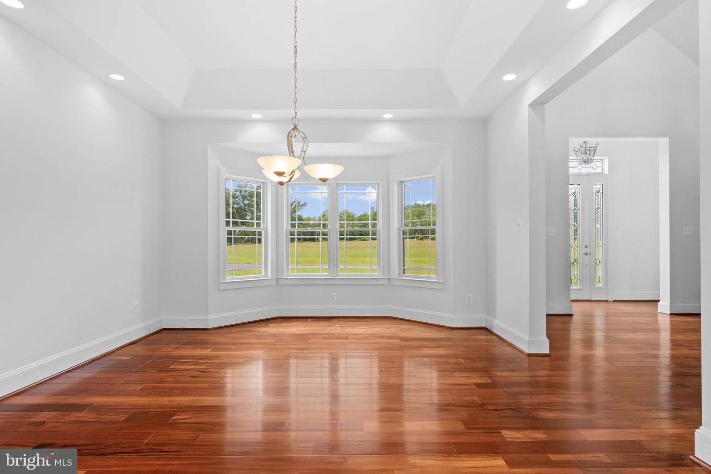 37016 LONGMOOR FARM LN, HILLSBORO, Virginia 20132, 7 Bedrooms Bedrooms, ,5 BathroomsBathrooms,Residential,For sale,37016 LONGMOOR FARM LN,VALO2098812 MLS # VALO2098812