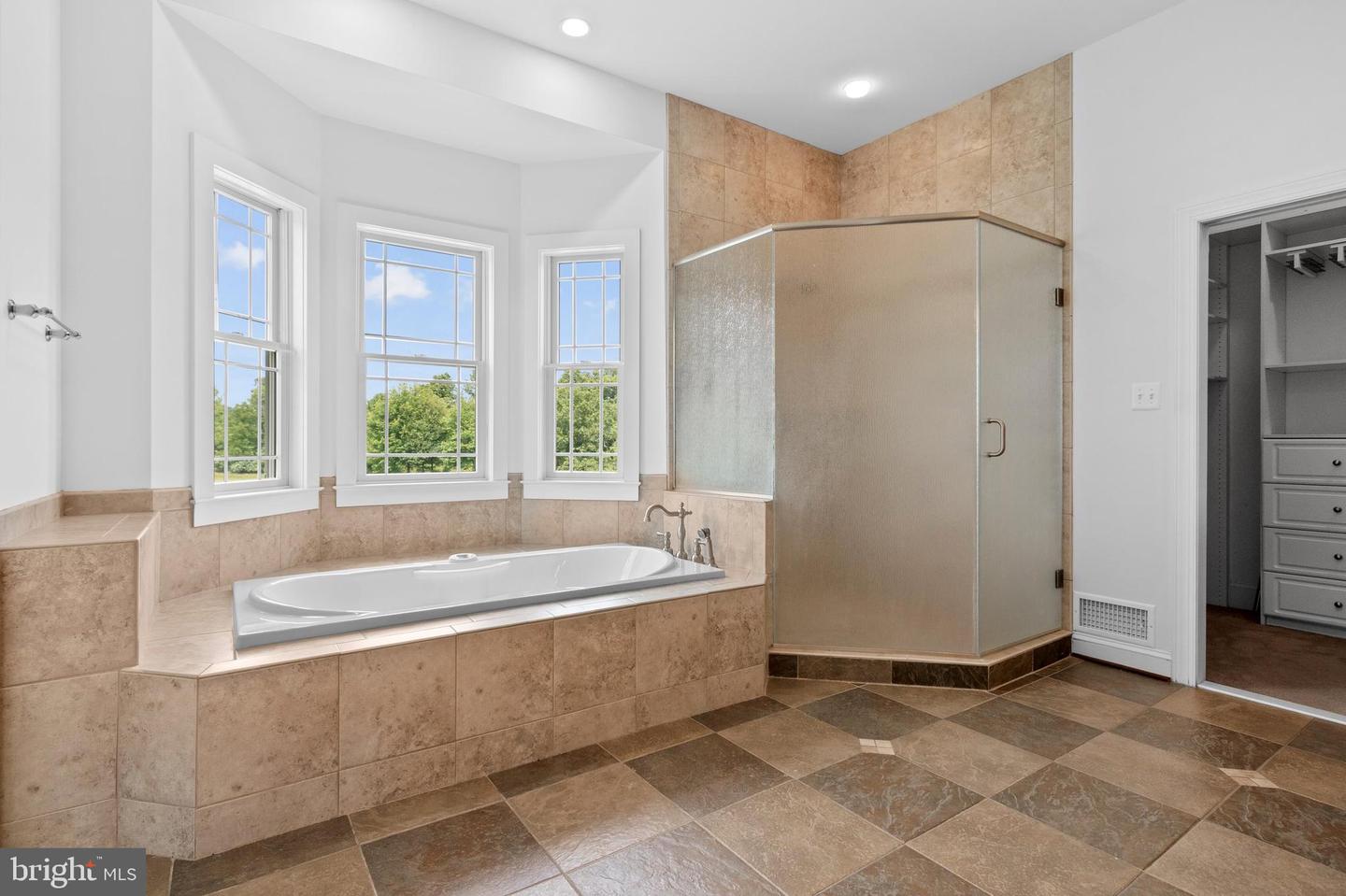 37016 LONGMOOR FARM LN, HILLSBORO, Virginia 20132, 7 Bedrooms Bedrooms, ,5 BathroomsBathrooms,Residential,For sale,37016 LONGMOOR FARM LN,VALO2098812 MLS # VALO2098812