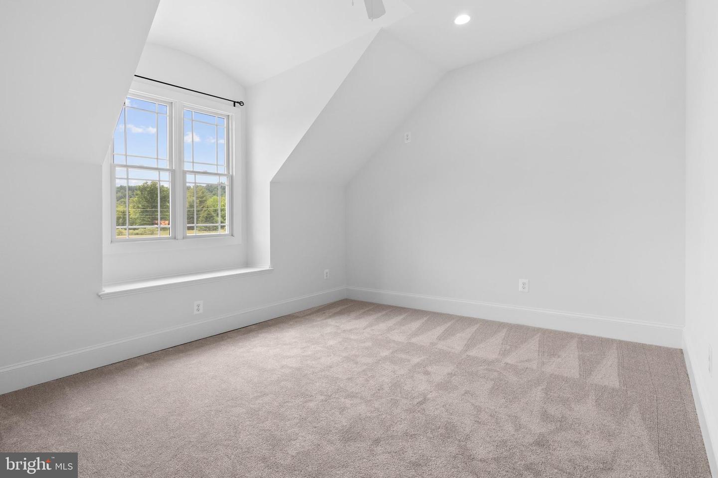 37016 LONGMOOR FARM LN, HILLSBORO, Virginia 20132, 7 Bedrooms Bedrooms, ,5 BathroomsBathrooms,Residential,For sale,37016 LONGMOOR FARM LN,VALO2098812 MLS # VALO2098812