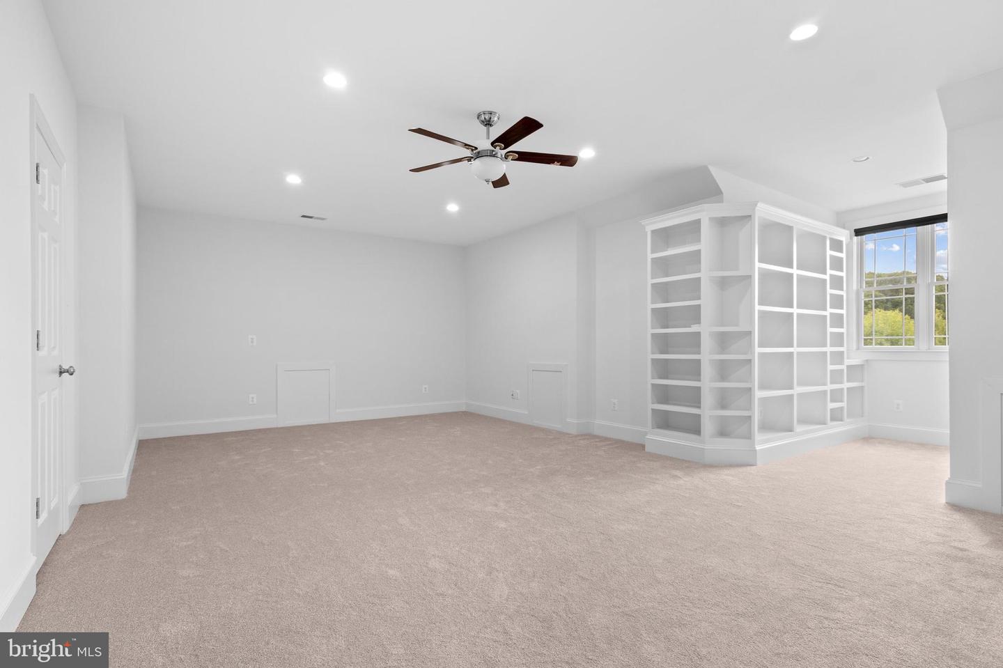 37016 LONGMOOR FARM LN, HILLSBORO, Virginia 20132, 7 Bedrooms Bedrooms, ,5 BathroomsBathrooms,Residential,For sale,37016 LONGMOOR FARM LN,VALO2098812 MLS # VALO2098812