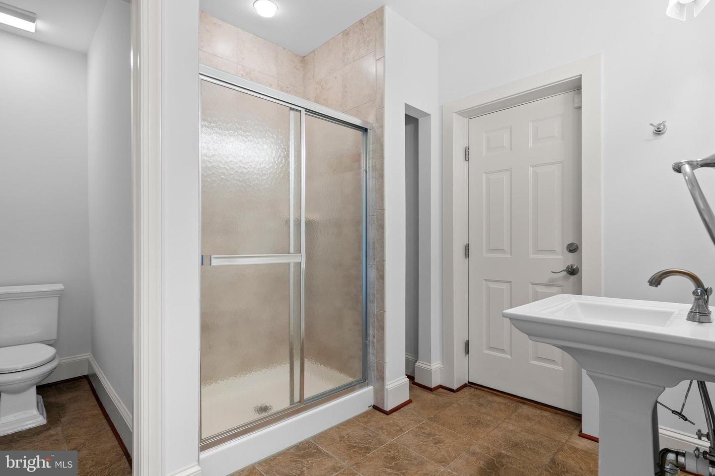 37016 LONGMOOR FARM LN, HILLSBORO, Virginia 20132, 7 Bedrooms Bedrooms, ,5 BathroomsBathrooms,Residential,For sale,37016 LONGMOOR FARM LN,VALO2098812 MLS # VALO2098812