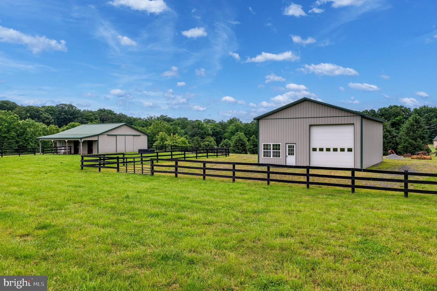 37016 LONGMOOR FARM LN, HILLSBORO, Virginia 20132, 7 Bedrooms Bedrooms, ,5 BathroomsBathrooms,Residential,For sale,37016 LONGMOOR FARM LN,VALO2098812 MLS # VALO2098812