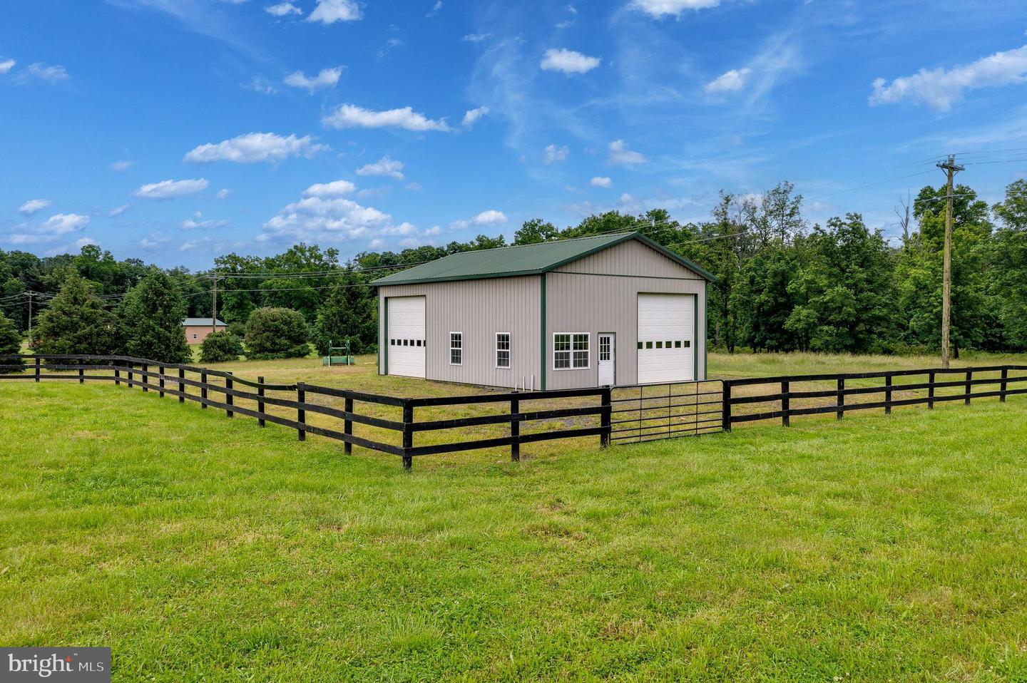 37016 LONGMOOR FARM LN, HILLSBORO, Virginia 20132, 7 Bedrooms Bedrooms, ,5 BathroomsBathrooms,Residential,For sale,37016 LONGMOOR FARM LN,VALO2098812 MLS # VALO2098812