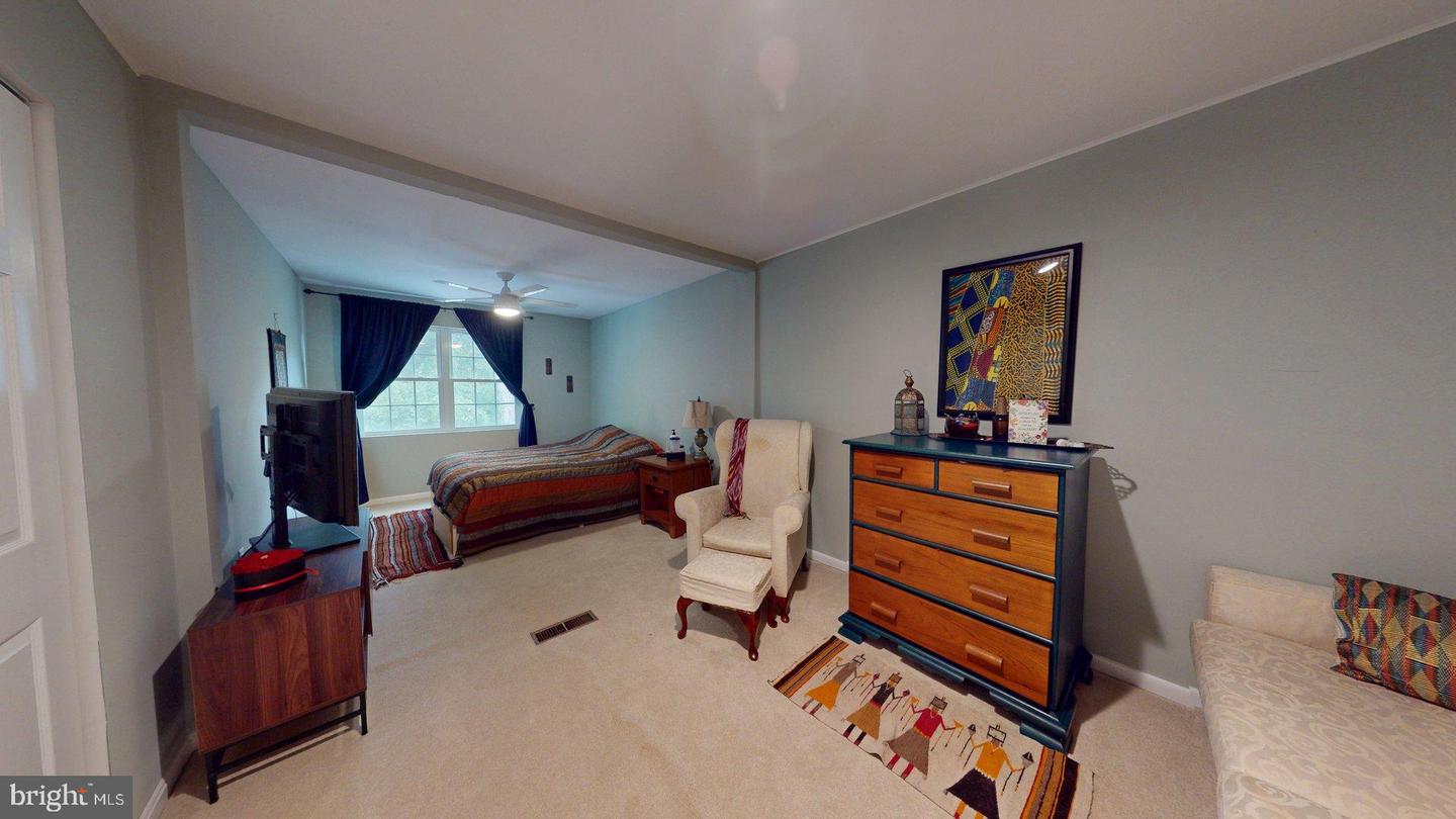 6219 ERMAN ST, BURKE, Virginia 22015, 5 Bedrooms Bedrooms, ,3 BathroomsBathrooms,Residential,For sale,6219 ERMAN ST,VAFX2245704 MLS # VAFX2245704