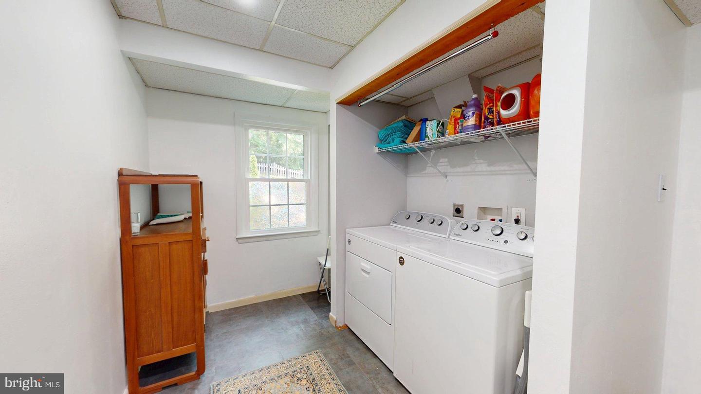 6219 ERMAN ST, BURKE, Virginia 22015, 5 Bedrooms Bedrooms, ,3 BathroomsBathrooms,Residential,For sale,6219 ERMAN ST,VAFX2245704 MLS # VAFX2245704