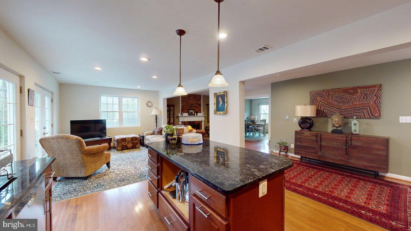 6219 ERMAN ST, BURKE, Virginia 22015, 5 Bedrooms Bedrooms, ,3 BathroomsBathrooms,Residential,For sale,6219 ERMAN ST,VAFX2245704 MLS # VAFX2245704