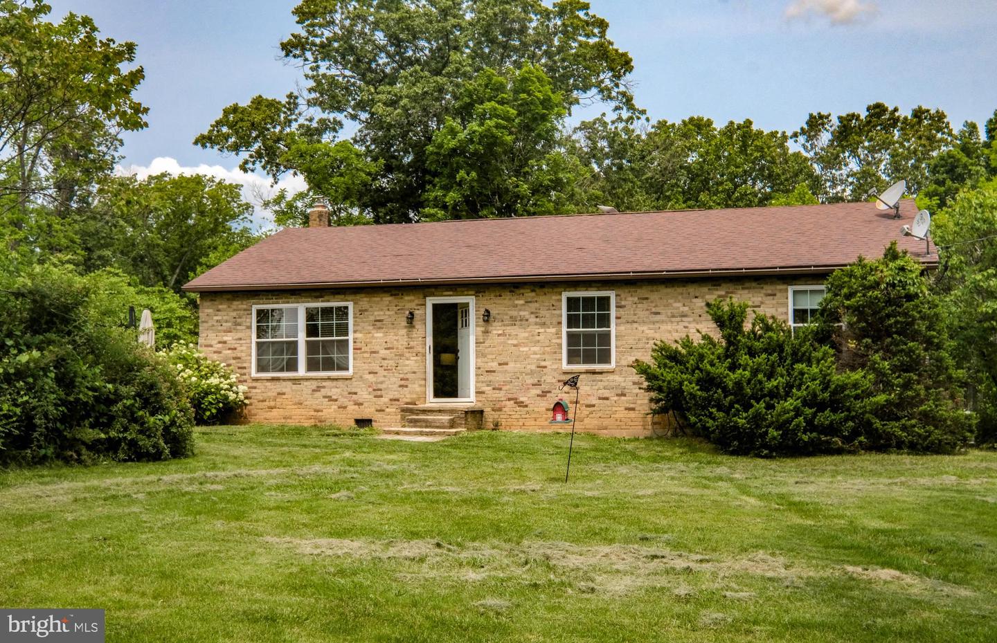 140 DUCK RUN LN, STAR TANNERY, Virginia 22654, 3 Bedrooms Bedrooms, ,1 BathroomBathrooms,Residential,For sale,140 DUCK RUN LN,VAFV2034672 MLS # VAFV2034672