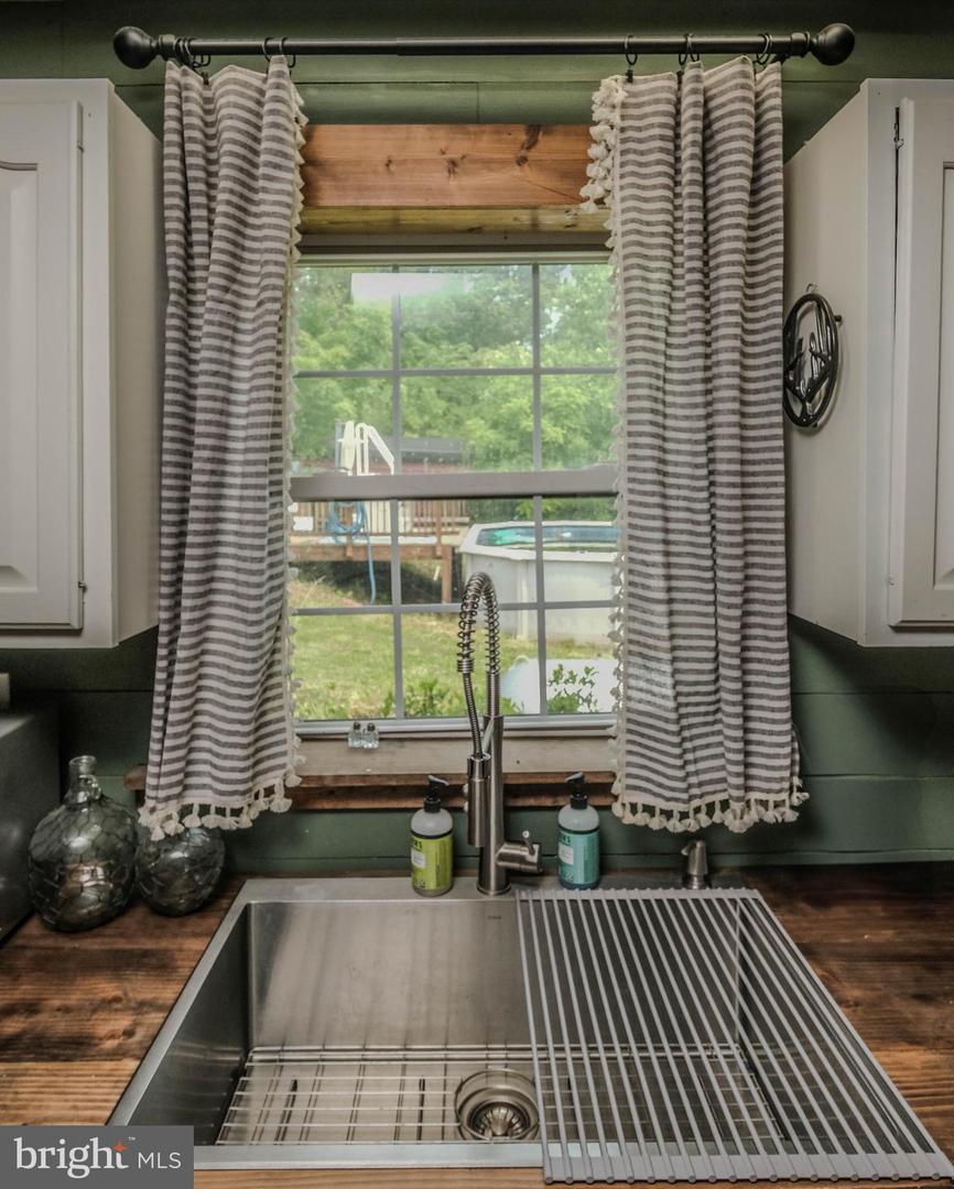 140 DUCK RUN LN, STAR TANNERY, Virginia 22654, 3 Bedrooms Bedrooms, ,1 BathroomBathrooms,Residential,For sale,140 DUCK RUN LN,VAFV2034672 MLS # VAFV2034672
