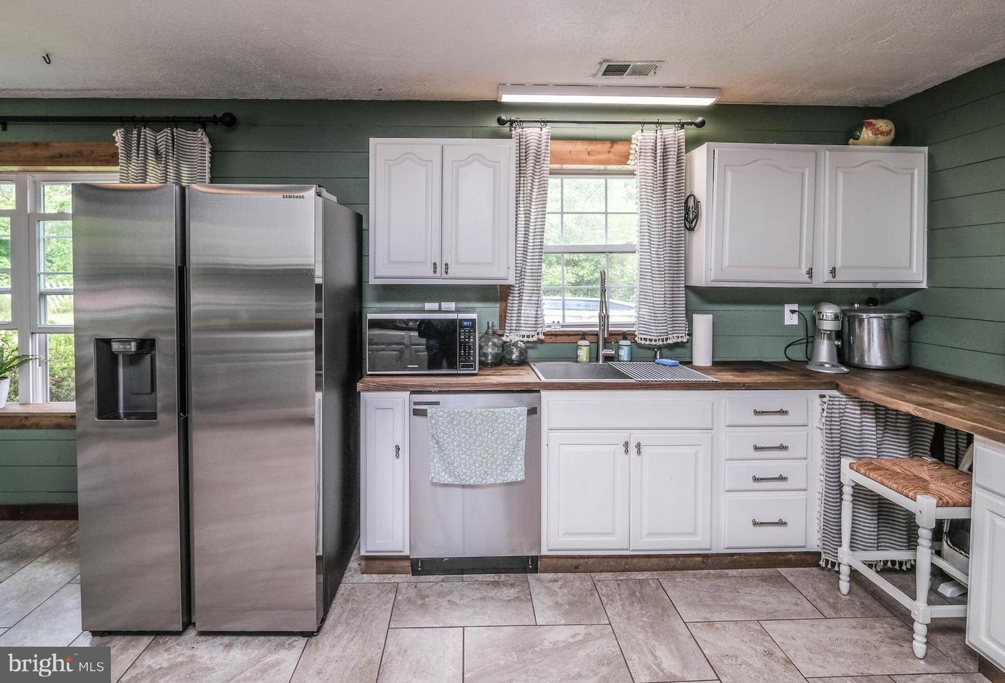 140 DUCK RUN LN, STAR TANNERY, Virginia 22654, 3 Bedrooms Bedrooms, ,1 BathroomBathrooms,Residential,For sale,140 DUCK RUN LN,VAFV2034672 MLS # VAFV2034672