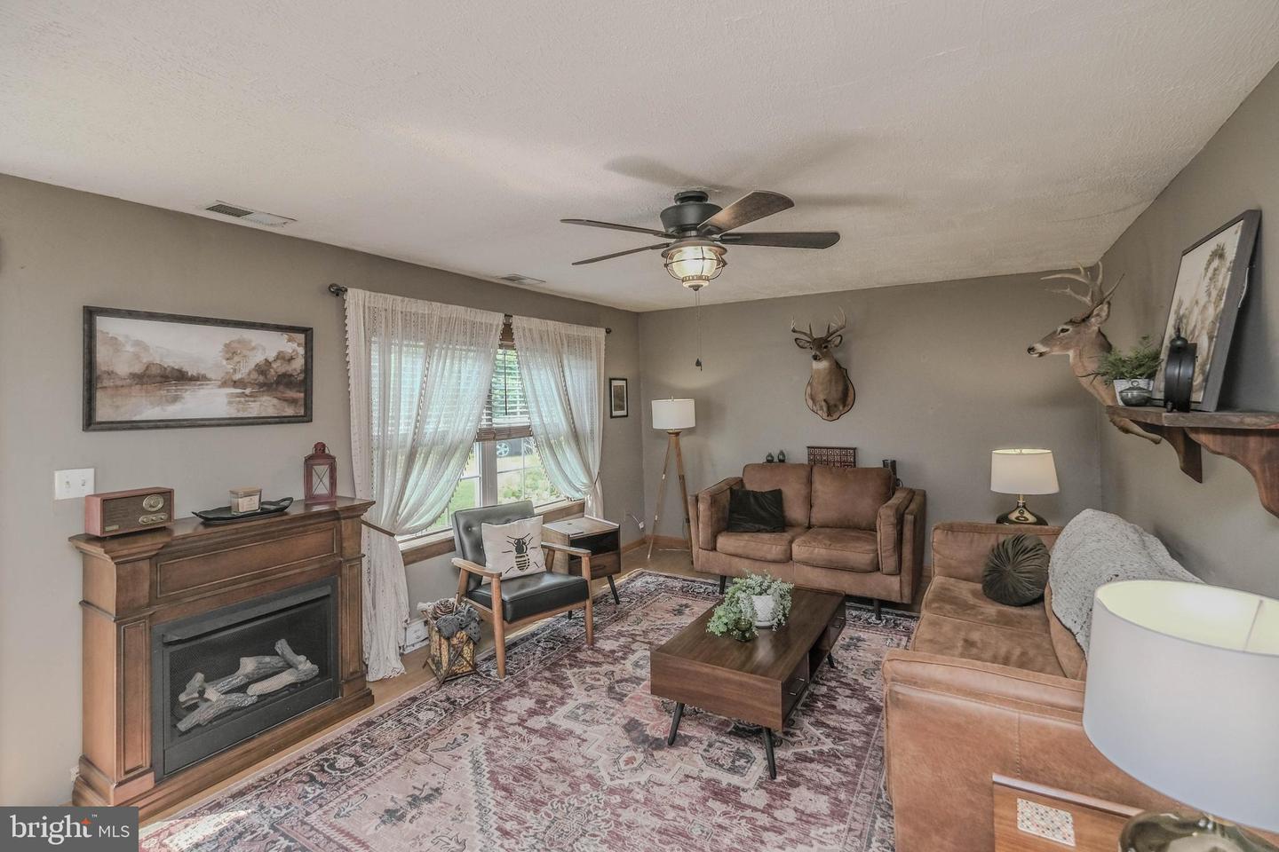 140 DUCK RUN LN, STAR TANNERY, Virginia 22654, 3 Bedrooms Bedrooms, ,1 BathroomBathrooms,Residential,For sale,140 DUCK RUN LN,VAFV2034672 MLS # VAFV2034672