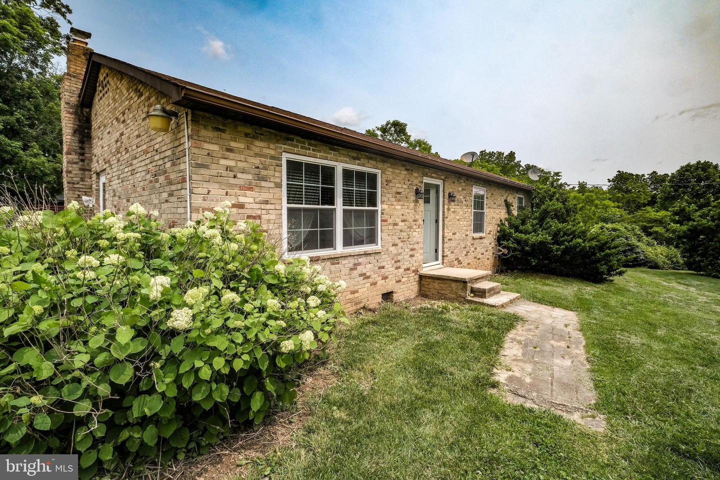 140 DUCK RUN LN, STAR TANNERY, Virginia 22654, 3 Bedrooms Bedrooms, ,1 BathroomBathrooms,Residential,For sale,140 DUCK RUN LN,VAFV2034672 MLS # VAFV2034672