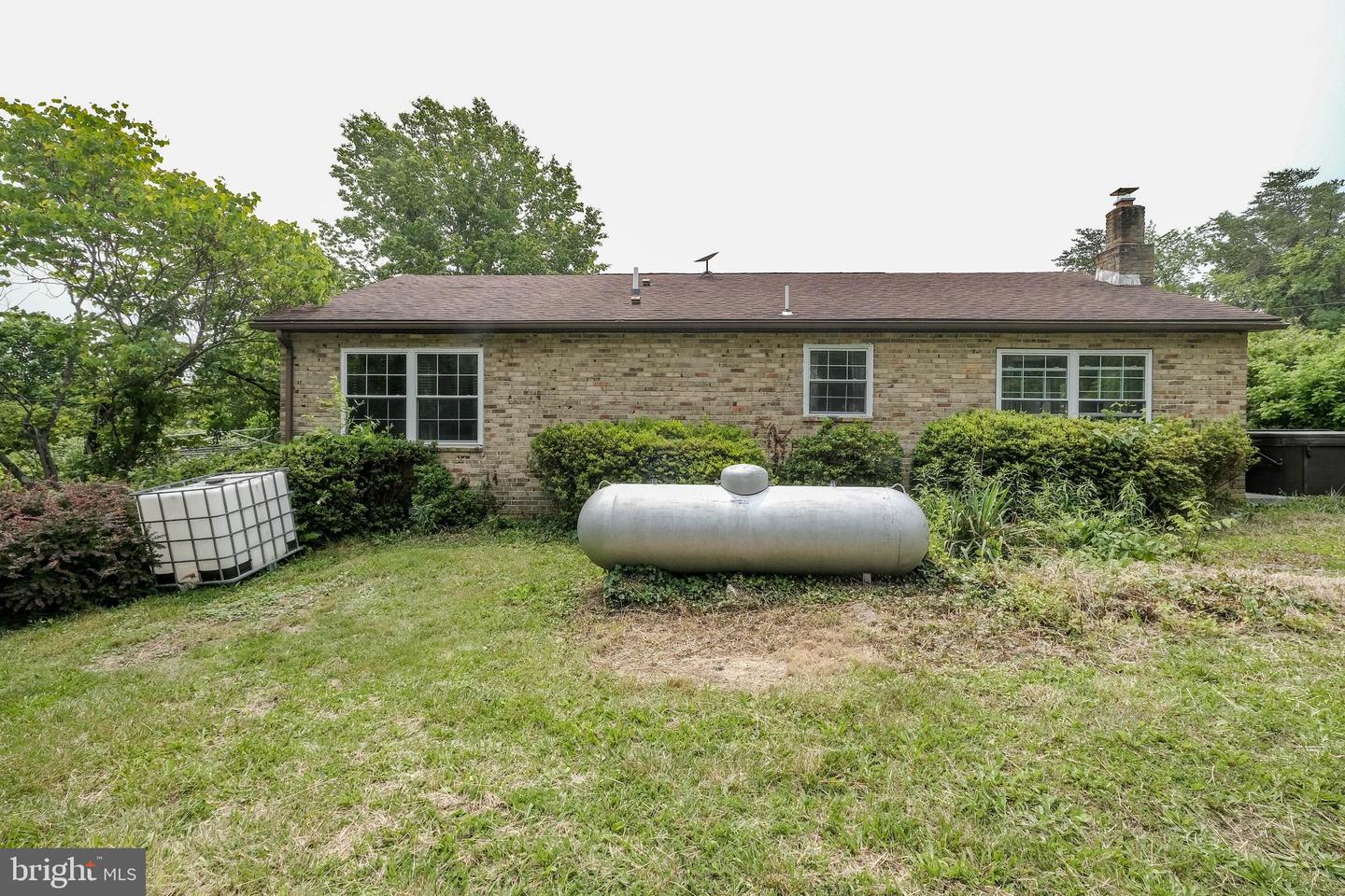 140 DUCK RUN LN, STAR TANNERY, Virginia 22654, 3 Bedrooms Bedrooms, ,1 BathroomBathrooms,Residential,For sale,140 DUCK RUN LN,VAFV2034672 MLS # VAFV2034672