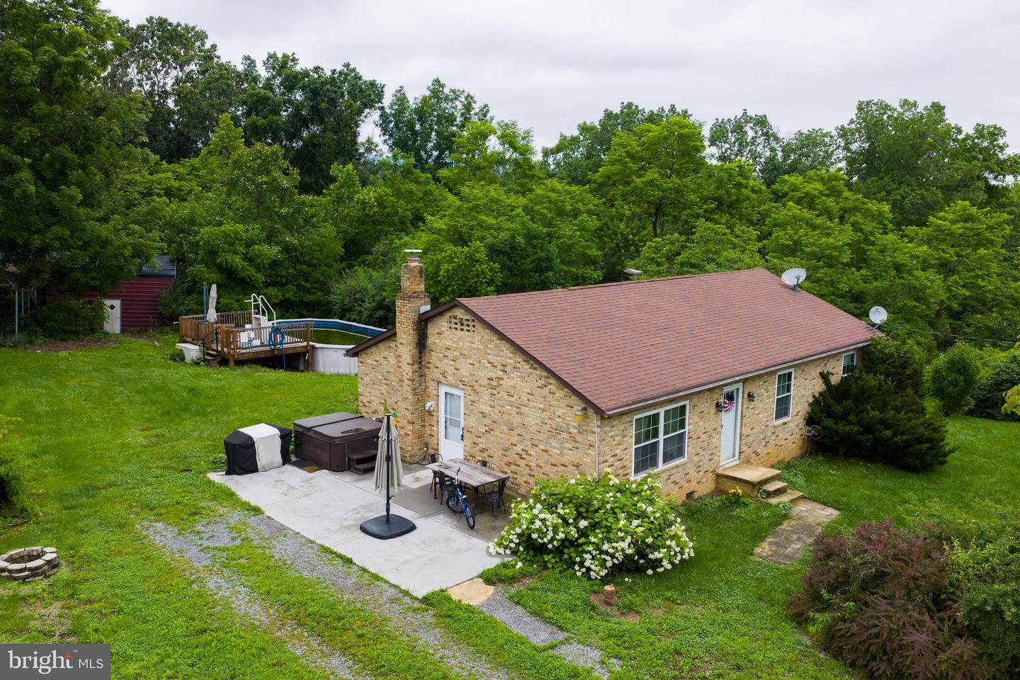140 DUCK RUN LN, STAR TANNERY, Virginia 22654, 3 Bedrooms Bedrooms, ,1 BathroomBathrooms,Residential,For sale,140 DUCK RUN LN,VAFV2034672 MLS # VAFV2034672