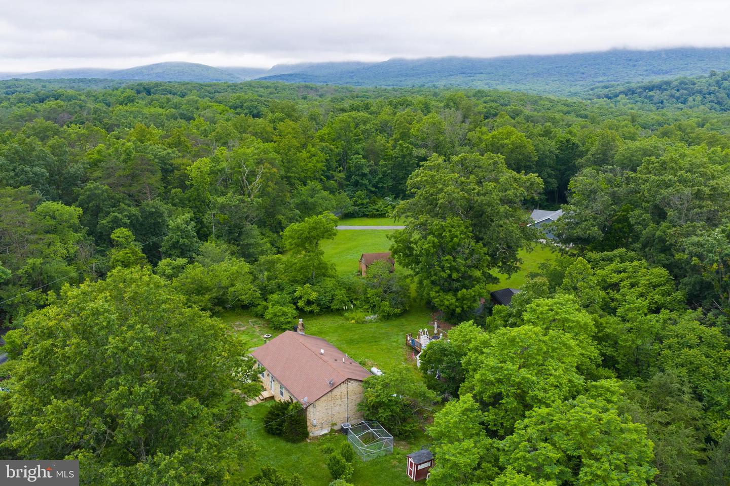 140 DUCK RUN LN, STAR TANNERY, Virginia 22654, 3 Bedrooms Bedrooms, ,1 BathroomBathrooms,Residential,For sale,140 DUCK RUN LN,VAFV2034672 MLS # VAFV2034672