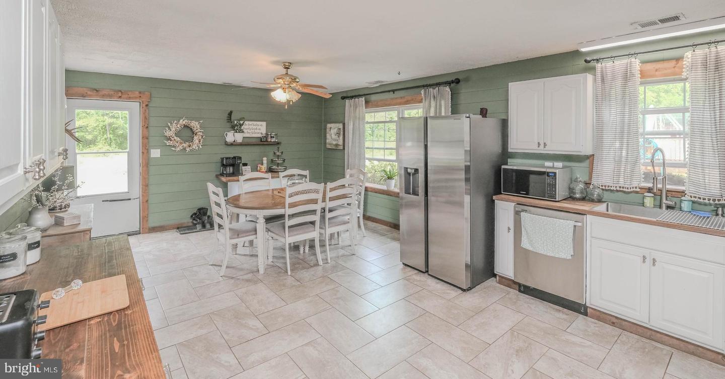 140 DUCK RUN LN, STAR TANNERY, Virginia 22654, 3 Bedrooms Bedrooms, ,1 BathroomBathrooms,Residential,For sale,140 DUCK RUN LN,VAFV2034672 MLS # VAFV2034672