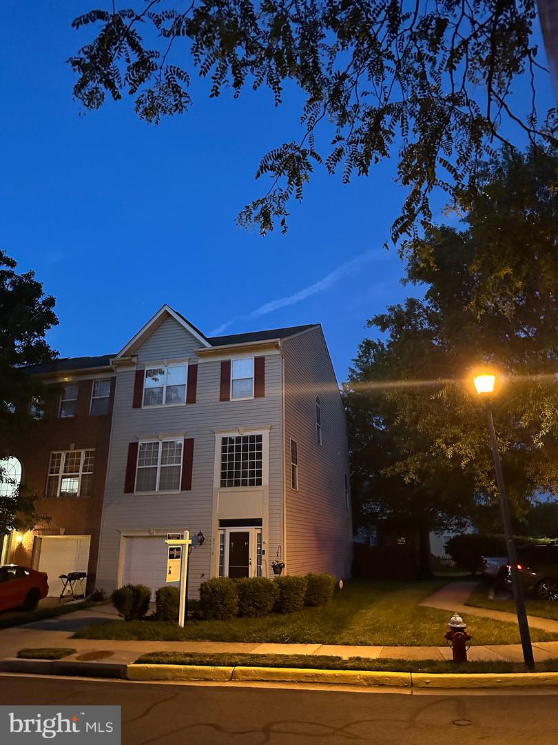 18778 TRIDENT SQ, LEESBURG, Virginia 20176, 3 Bedrooms Bedrooms, ,2 BathroomsBathrooms,Residential,For sale,18778 TRIDENT SQ,VALO2098846 MLS # VALO2098846