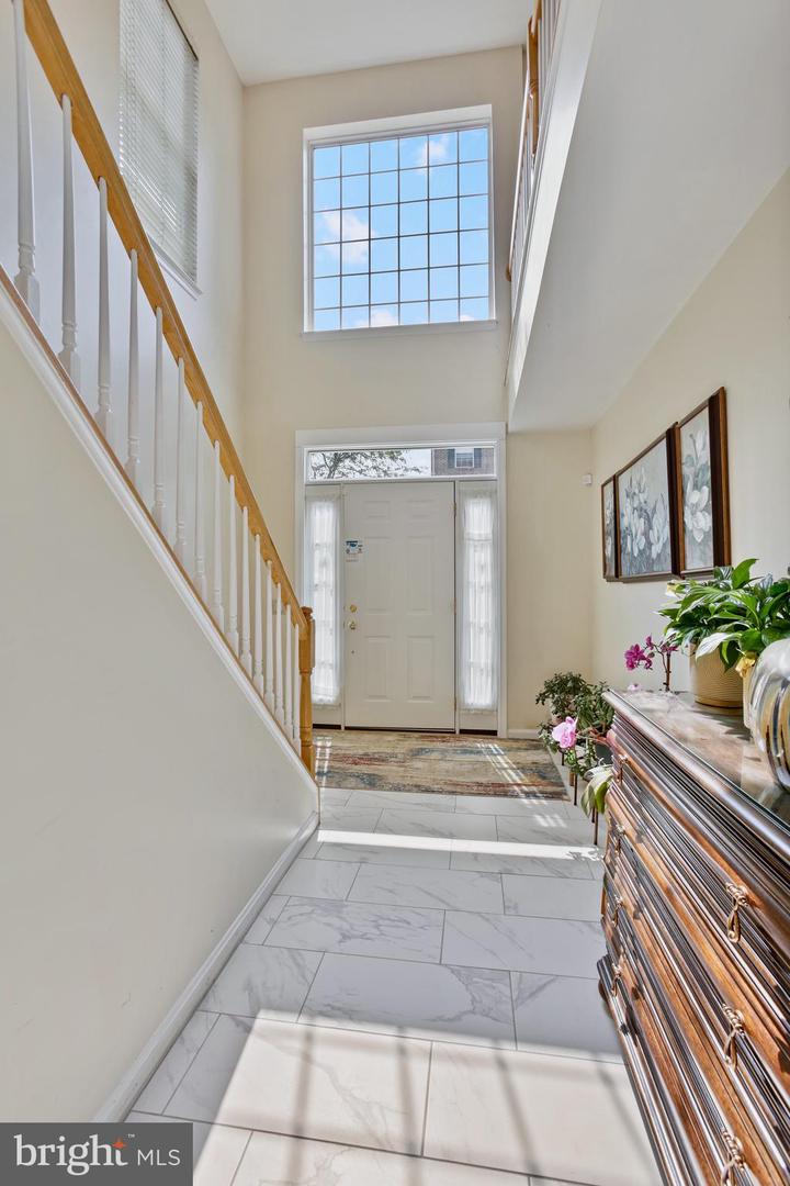 18778 TRIDENT SQ, LEESBURG, Virginia 20176, 3 Bedrooms Bedrooms, ,2 BathroomsBathrooms,Residential,For sale,18778 TRIDENT SQ,VALO2098846 MLS # VALO2098846