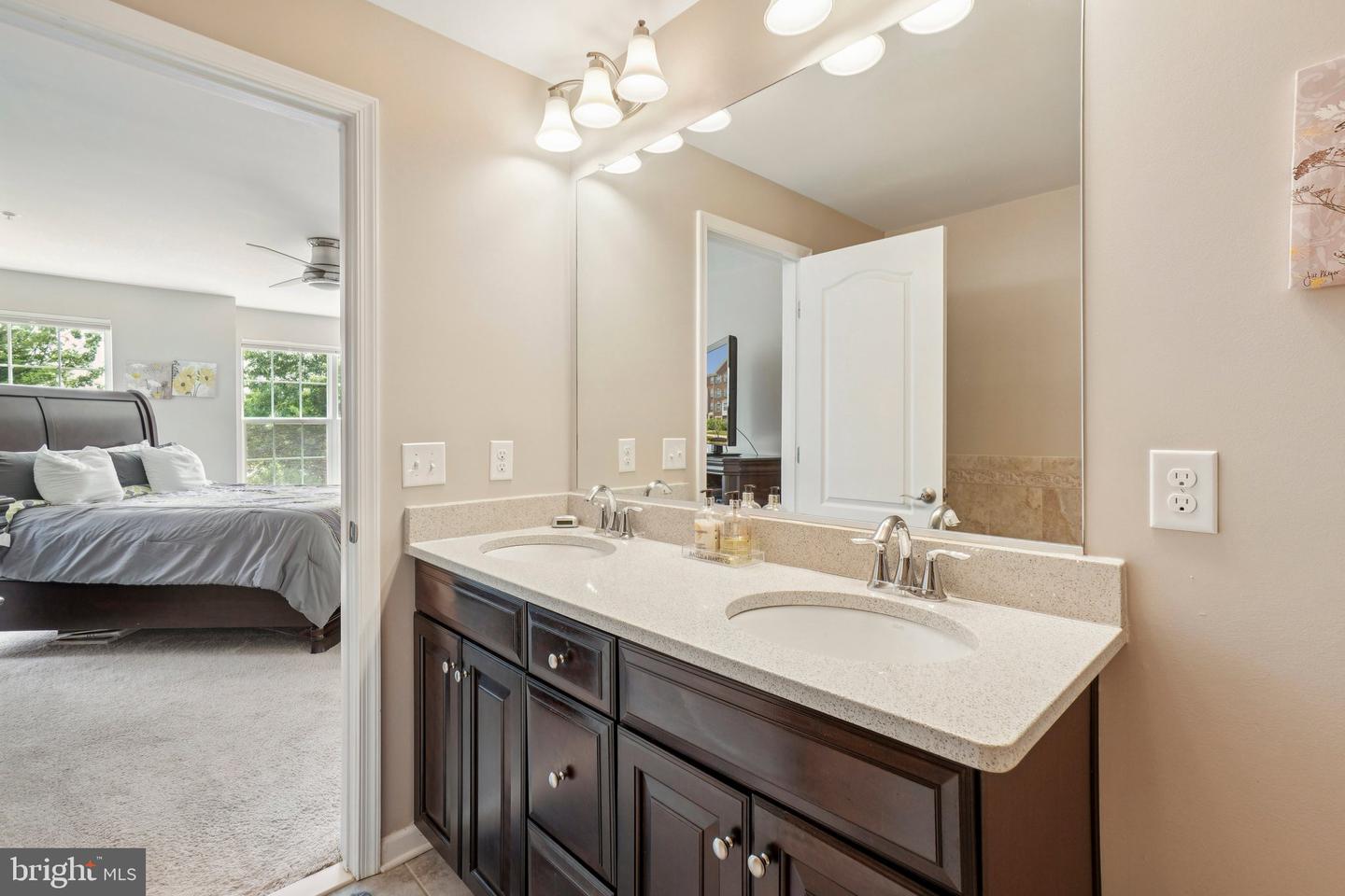 15232 TORBAY WAY #159, WOODBRIDGE, Virginia 22191, 2 Bedrooms Bedrooms, ,2 BathroomsBathrooms,Residential,For sale,15232 TORBAY WAY #159,VAPW2096376 MLS # VAPW2096376