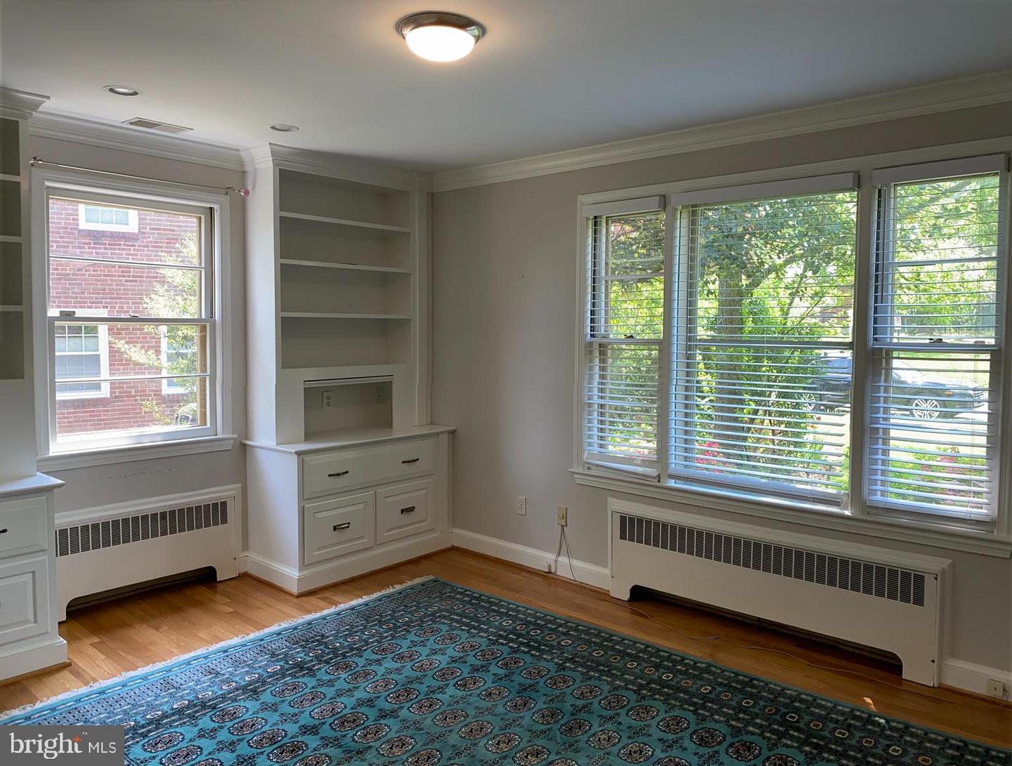 609 29TH ST S, ARLINGTON, Virginia 22202, 4 Bedrooms Bedrooms, ,4 BathroomsBathrooms,Residential,For sale,609 29TH ST S,VAAR2058778 MLS # VAAR2058778