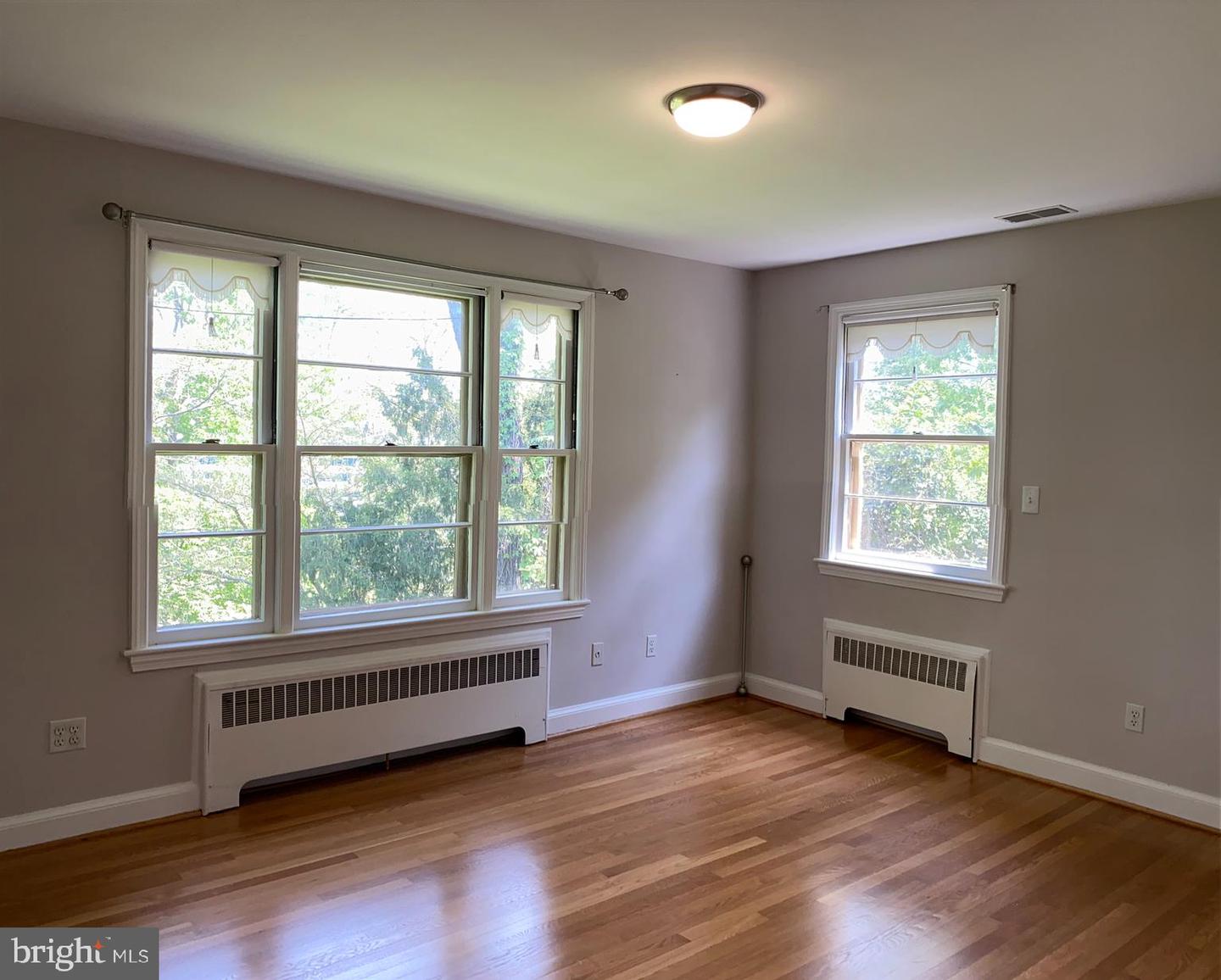 609 29TH ST S, ARLINGTON, Virginia 22202, 4 Bedrooms Bedrooms, ,4 BathroomsBathrooms,Residential,For sale,609 29TH ST S,VAAR2058778 MLS # VAAR2058778