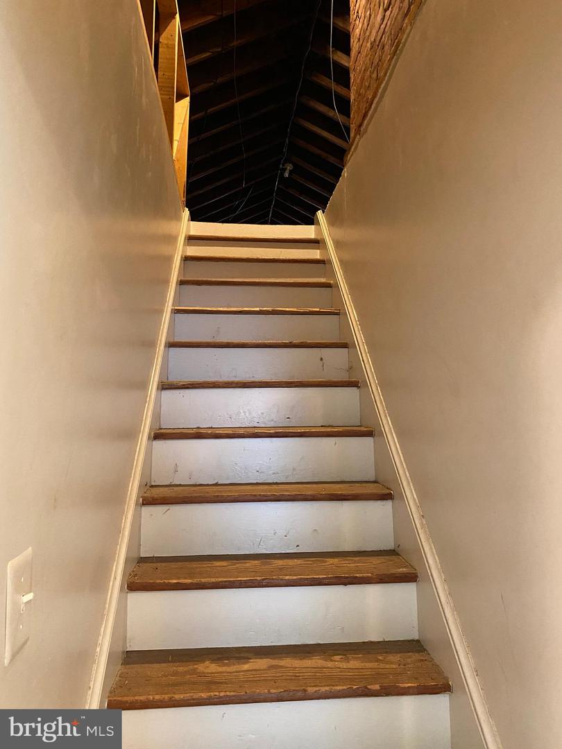 609 29TH ST S, ARLINGTON, Virginia 22202, 4 Bedrooms Bedrooms, ,4 BathroomsBathrooms,Residential,For sale,609 29TH ST S,VAAR2058778 MLS # VAAR2058778