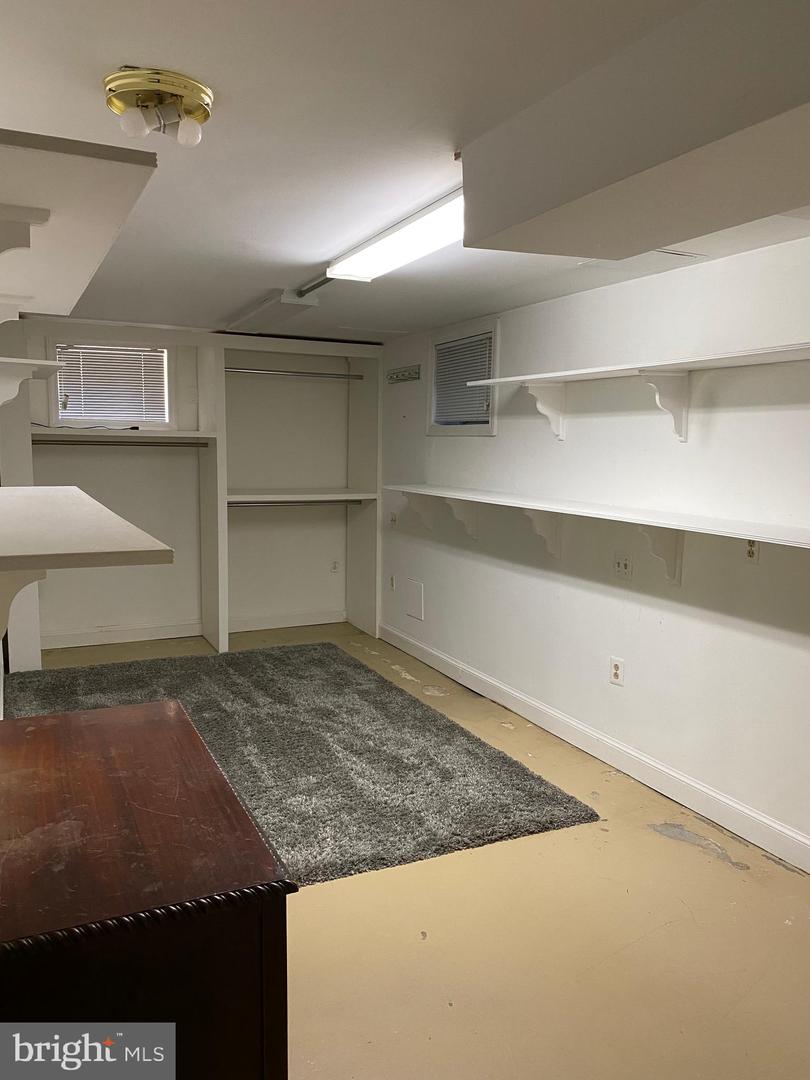 609 29TH ST S, ARLINGTON, Virginia 22202, 4 Bedrooms Bedrooms, ,4 BathroomsBathrooms,Residential,For sale,609 29TH ST S,VAAR2058778 MLS # VAAR2058778