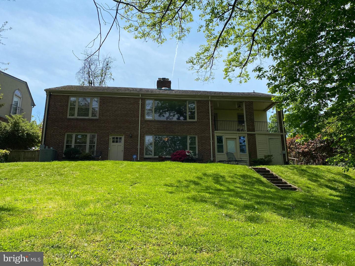 609 29TH ST S, ARLINGTON, Virginia 22202, 4 Bedrooms Bedrooms, ,4 BathroomsBathrooms,Residential,For sale,609 29TH ST S,VAAR2058778 MLS # VAAR2058778