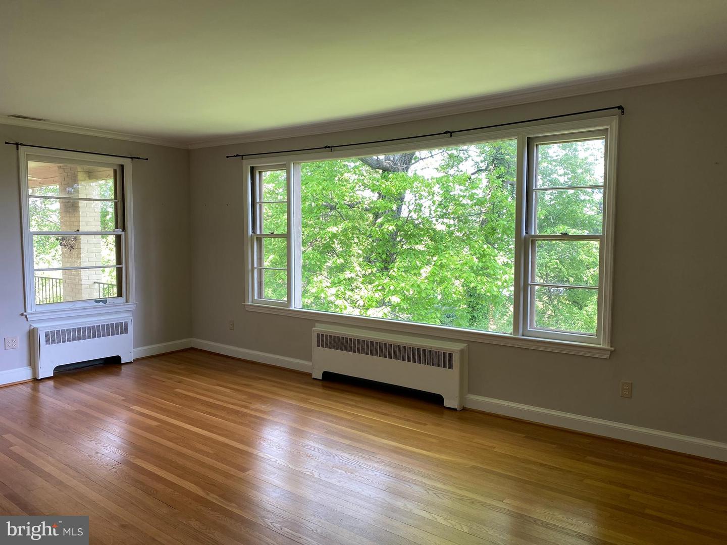 609 29TH ST S, ARLINGTON, Virginia 22202, 4 Bedrooms Bedrooms, ,4 BathroomsBathrooms,Residential,For sale,609 29TH ST S,VAAR2058778 MLS # VAAR2058778