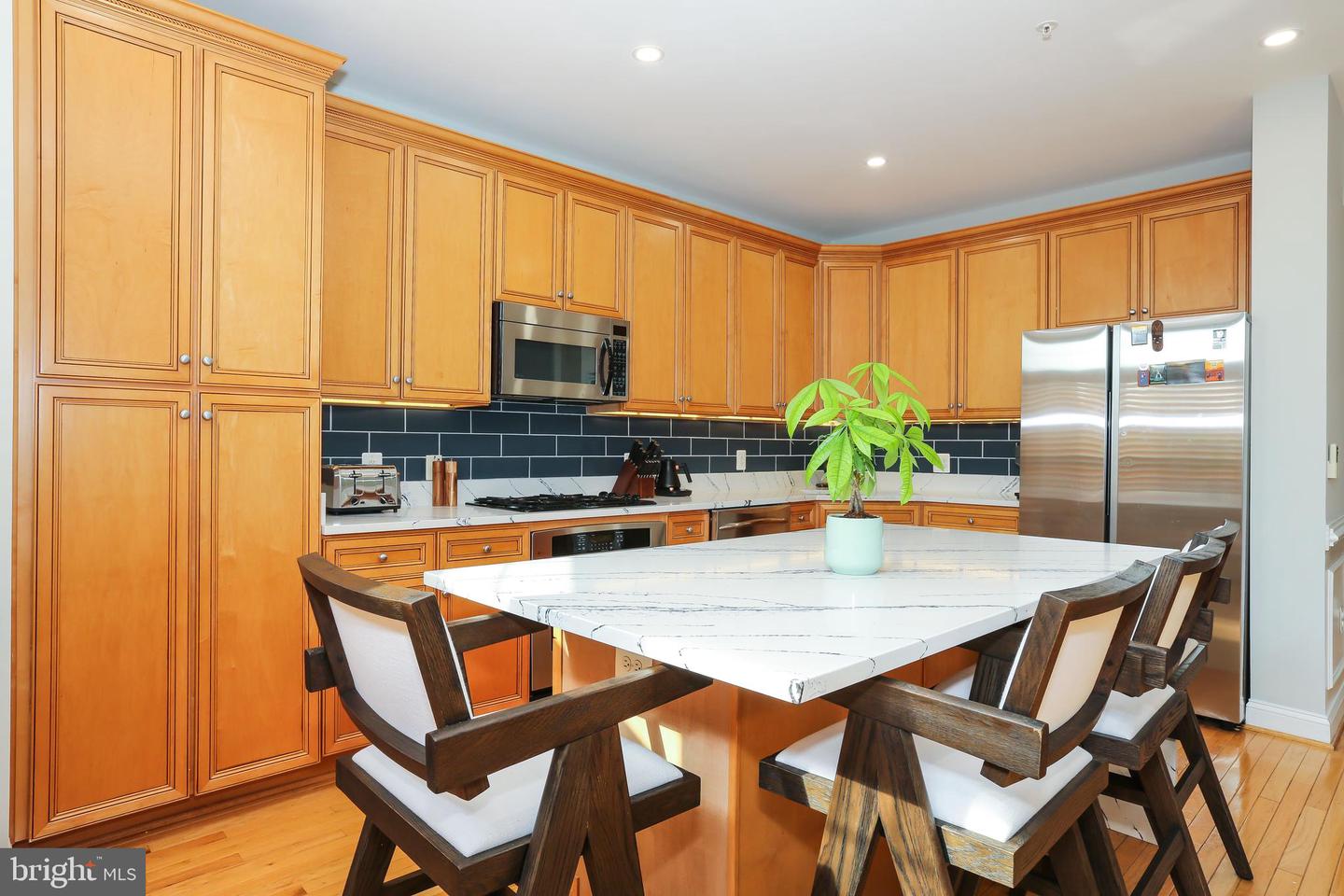 18495 PERDIDO BAY TER, LEESBURG, Virginia 20176, 3 Bedrooms Bedrooms, ,3 BathroomsBathrooms,Residential,For sale,18495 PERDIDO BAY TER,VALO2098858 MLS # VALO2098858