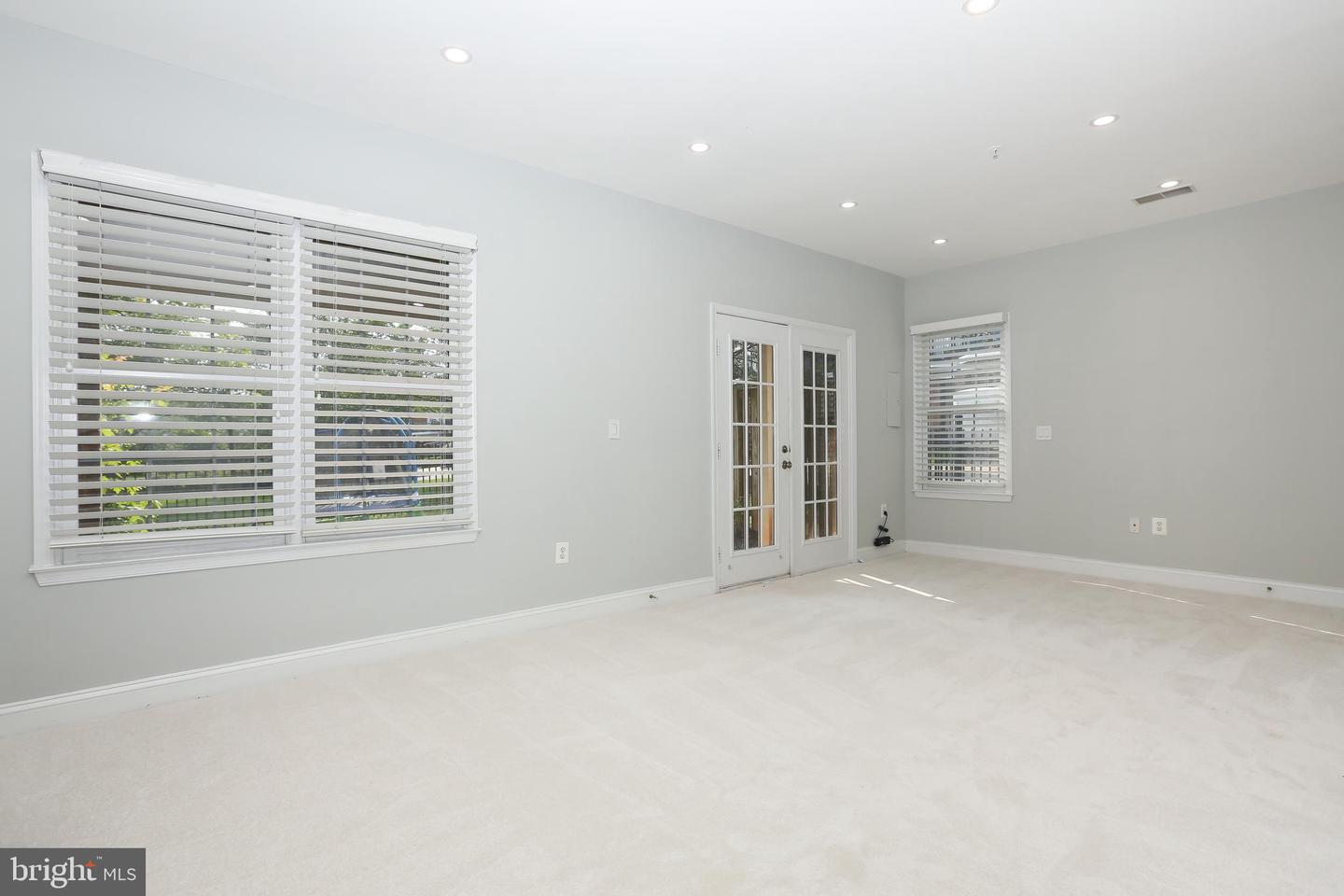 18495 PERDIDO BAY TER, LEESBURG, Virginia 20176, 3 Bedrooms Bedrooms, ,3 BathroomsBathrooms,Residential,For sale,18495 PERDIDO BAY TER,VALO2098858 MLS # VALO2098858