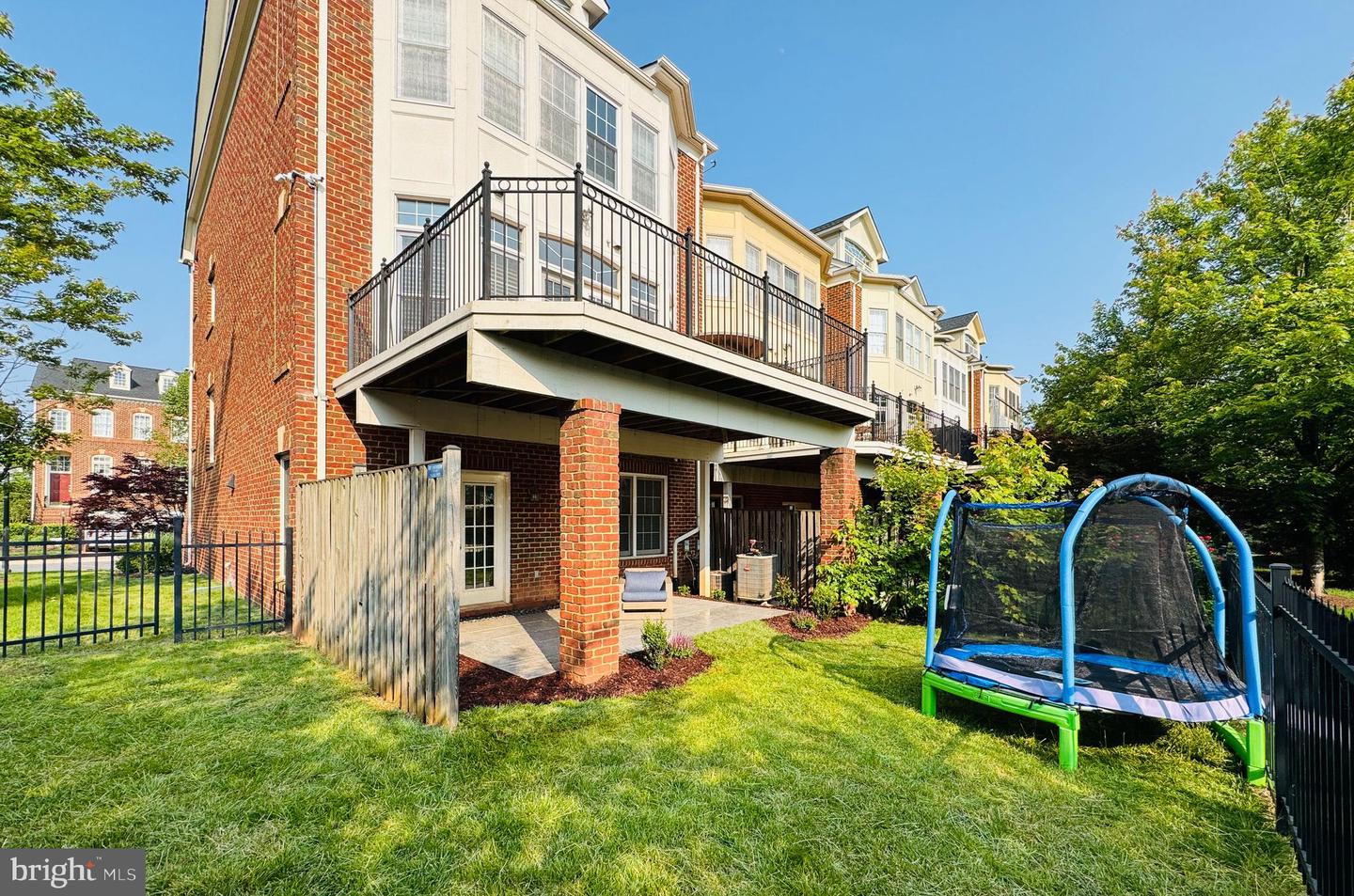18495 PERDIDO BAY TER, LEESBURG, Virginia 20176, 3 Bedrooms Bedrooms, ,3 BathroomsBathrooms,Residential,For sale,18495 PERDIDO BAY TER,VALO2098858 MLS # VALO2098858