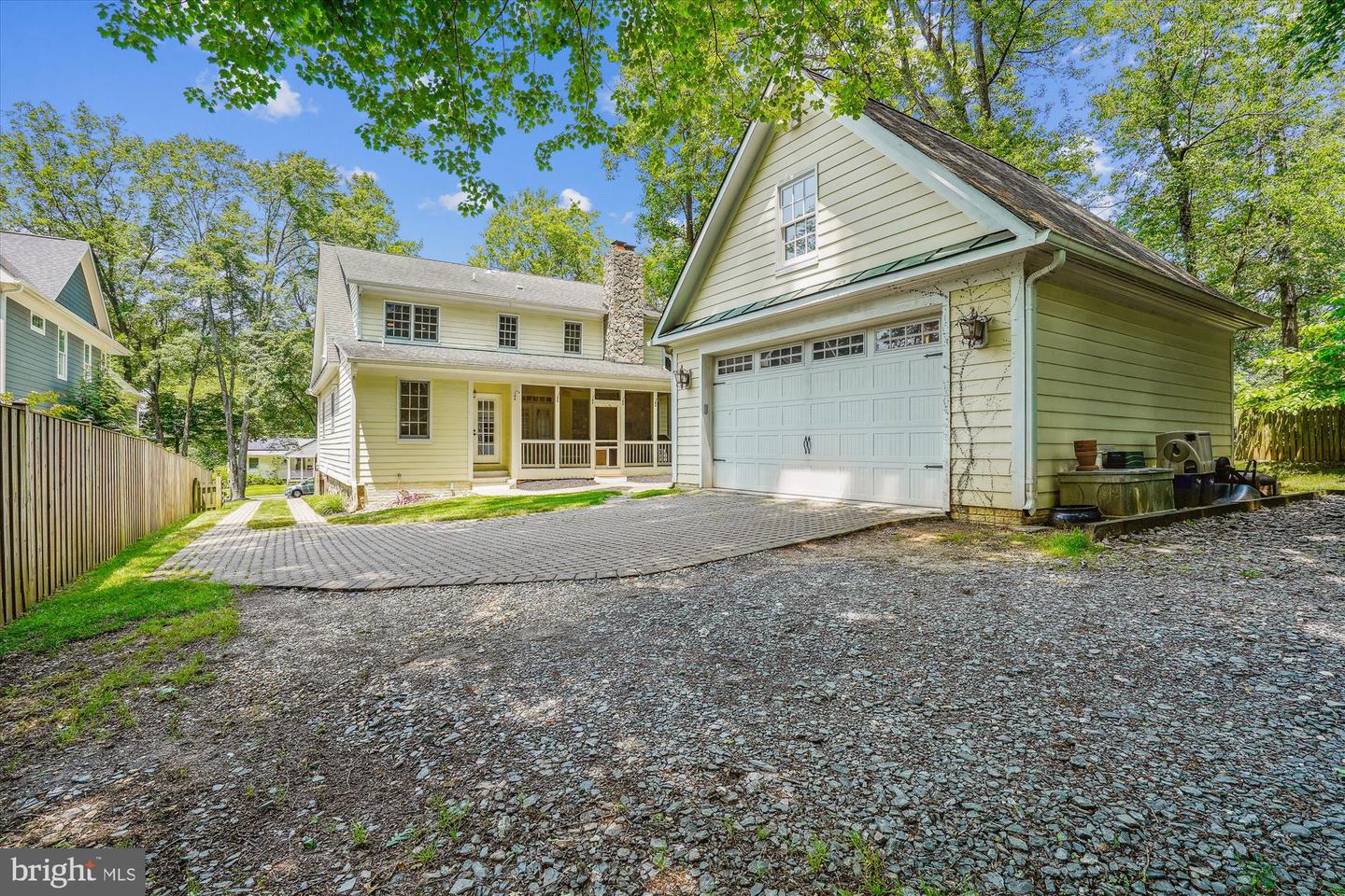 116 OAK ST SW, VIENNA, Virginia 22180, 4 Bedrooms Bedrooms, ,4 BathroomsBathrooms,Residential,For sale,116 OAK ST SW,VAFX2245784 MLS # VAFX2245784