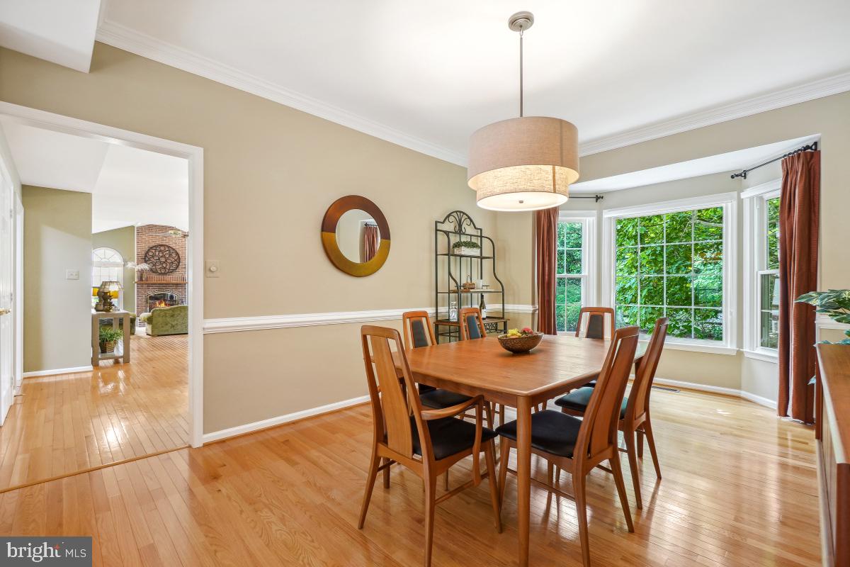 20479 QUARTERPATH TRACE CIR, STERLING, Virginia 20165, 4 Bedrooms Bedrooms, ,2 BathroomsBathrooms,Residential,For sale,20479 QUARTERPATH TRACE CIR,VALO2098862 MLS # VALO2098862