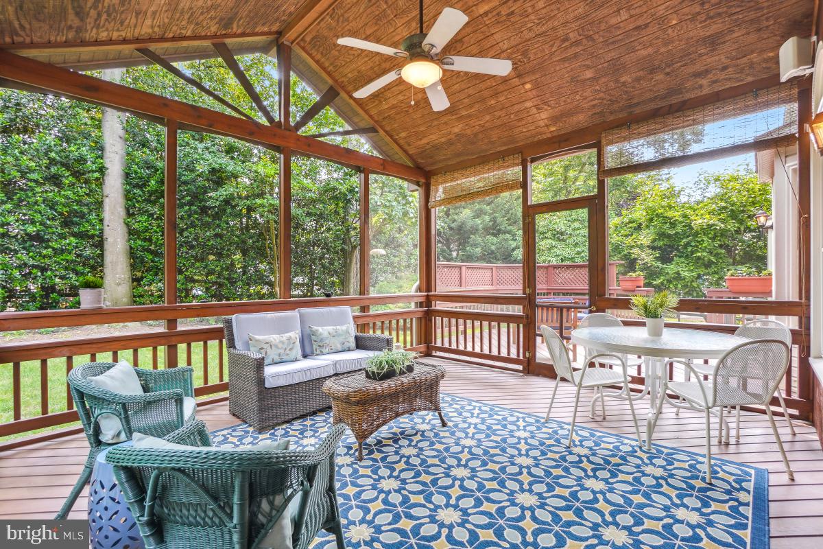 20479 QUARTERPATH TRACE CIR, STERLING, Virginia 20165, 4 Bedrooms Bedrooms, ,2 BathroomsBathrooms,Residential,For sale,20479 QUARTERPATH TRACE CIR,VALO2098862 MLS # VALO2098862