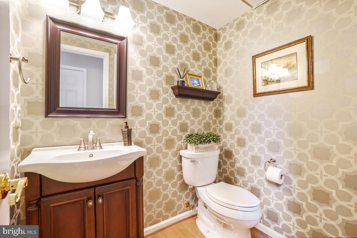 20479 QUARTERPATH TRACE CIR, STERLING, Virginia 20165, 4 Bedrooms Bedrooms, ,2 BathroomsBathrooms,Residential,For sale,20479 QUARTERPATH TRACE CIR,VALO2098862 MLS # VALO2098862