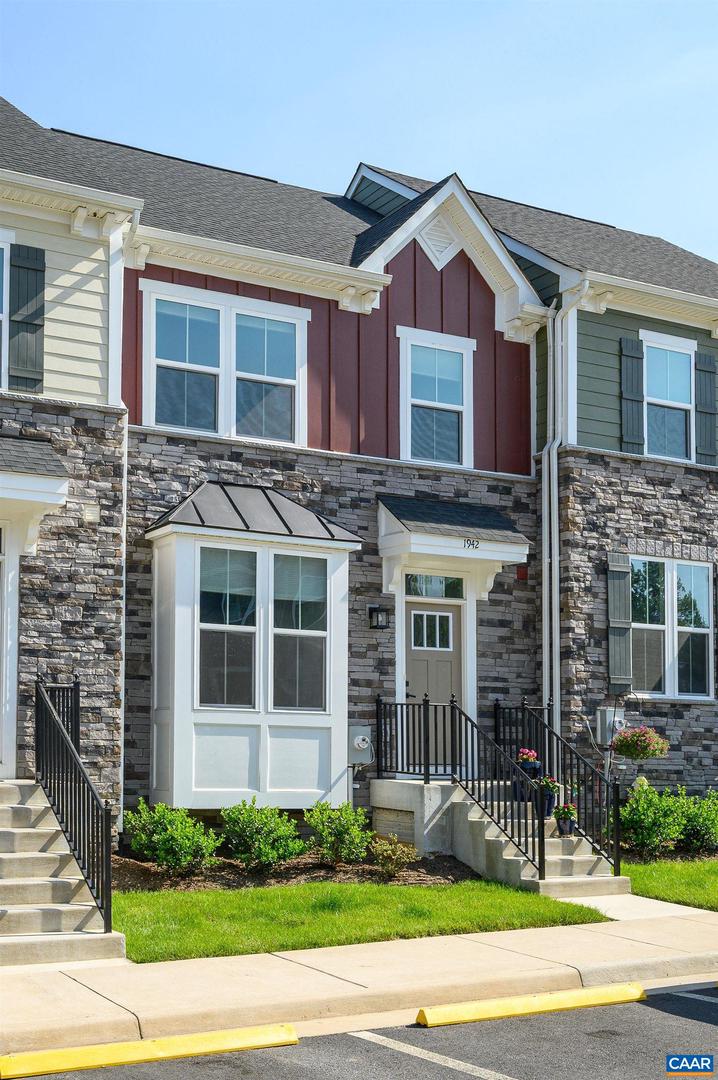1942 LOIS LN, CHARLOTTESVILLE, Virginia 22911, 3 Bedrooms Bedrooms, ,2 BathroomsBathrooms,Residential,For sale,1942 LOIS LN,665425 MLS # 665425