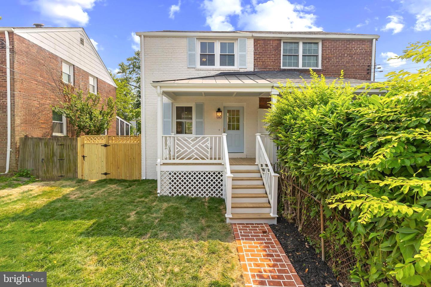 2402 E RANDOLPH AVE, ALEXANDRIA, Virginia 22301, 2 Bedrooms Bedrooms, ,2 BathroomsBathrooms,Residential,For sale,2402 E RANDOLPH AVE,VAAX2046172 MLS # VAAX2046172