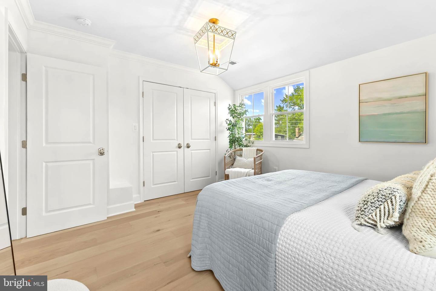 2402 E RANDOLPH AVE, ALEXANDRIA, Virginia 22301, 2 Bedrooms Bedrooms, ,2 BathroomsBathrooms,Residential,For sale,2402 E RANDOLPH AVE,VAAX2046172 MLS # VAAX2046172