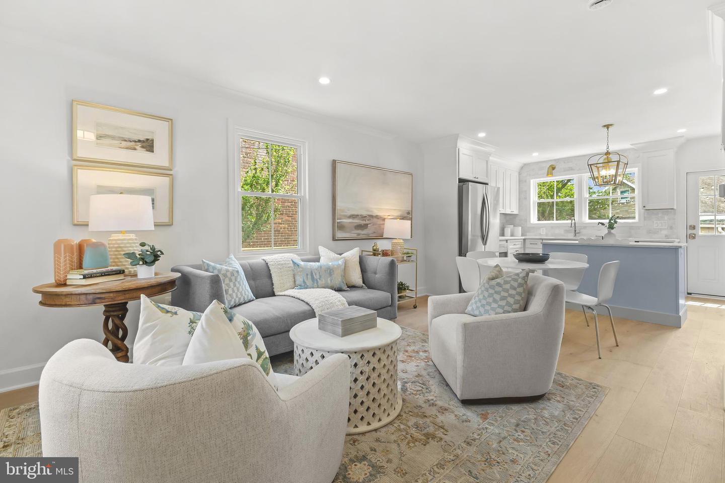 2402 E RANDOLPH AVE, ALEXANDRIA, Virginia 22301, 2 Bedrooms Bedrooms, ,2 BathroomsBathrooms,Residential,For sale,2402 E RANDOLPH AVE,VAAX2046172 MLS # VAAX2046172