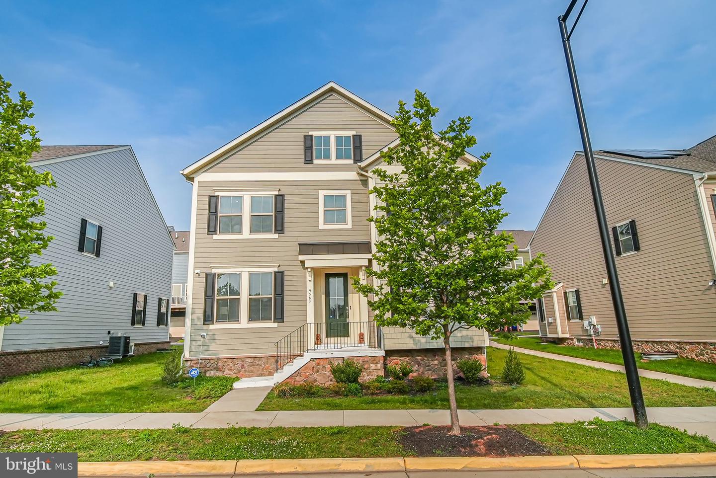 9563 JEFFERSON ST, MANASSAS, Virginia 20110, 4 Bedrooms Bedrooms, ,2 BathroomsBathrooms,Residential,For sale,9563 JEFFERSON ST,VAMN2008462 MLS # VAMN2008462