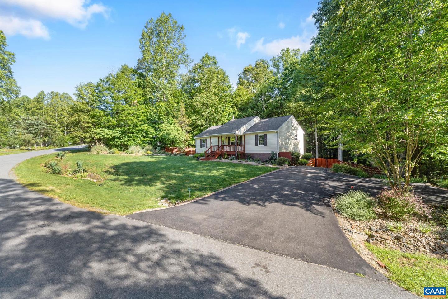 10 RIVER RIDGE DR, PALMYRA, Virginia 22963, 3 Bedrooms Bedrooms, ,2 BathroomsBathrooms,Residential,For sale,10 RIVER RIDGE DR,665402 MLS # 665402