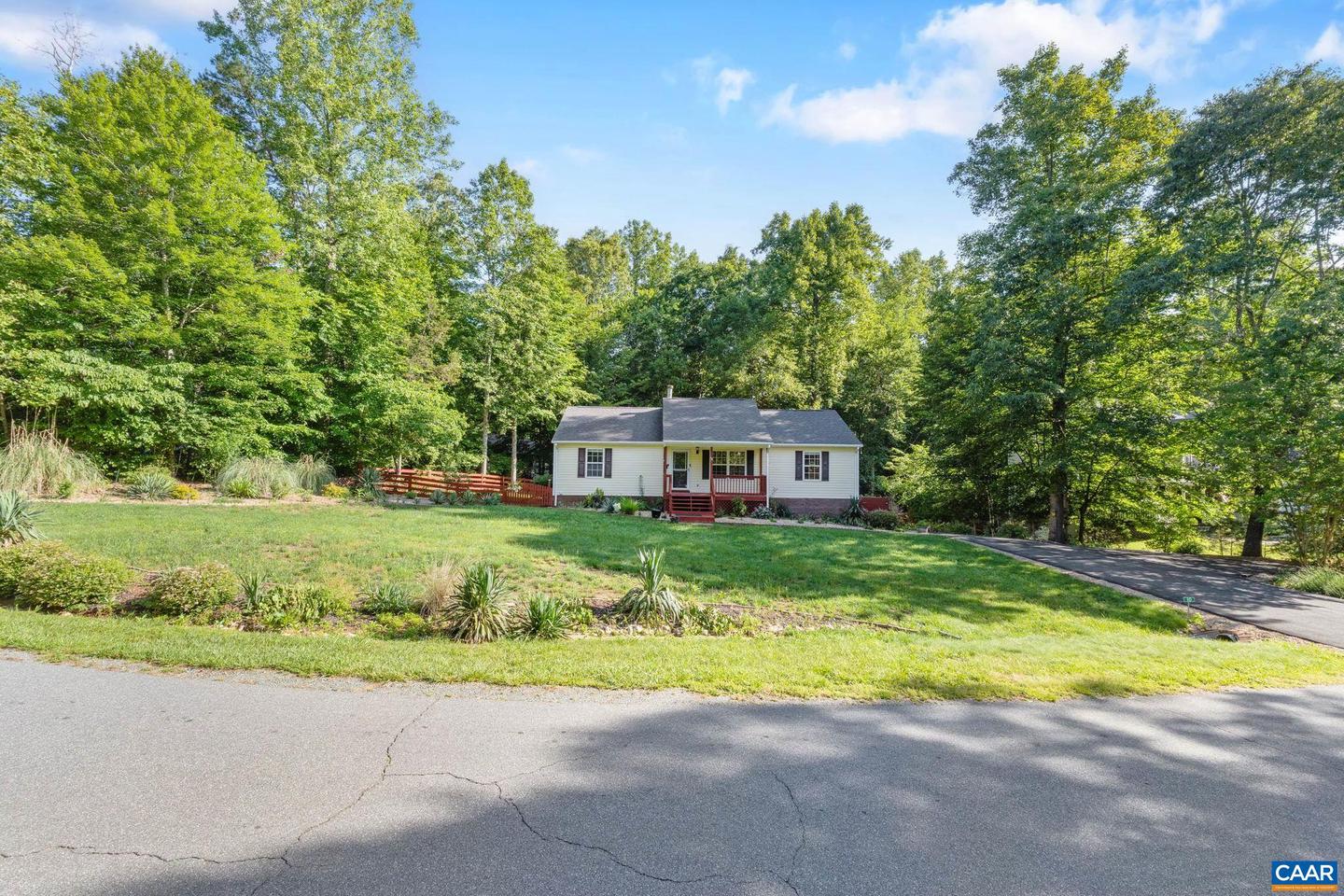 10 RIVER RIDGE DR, PALMYRA, Virginia 22963, 3 Bedrooms Bedrooms, ,2 BathroomsBathrooms,Residential,For sale,10 RIVER RIDGE DR,665402 MLS # 665402
