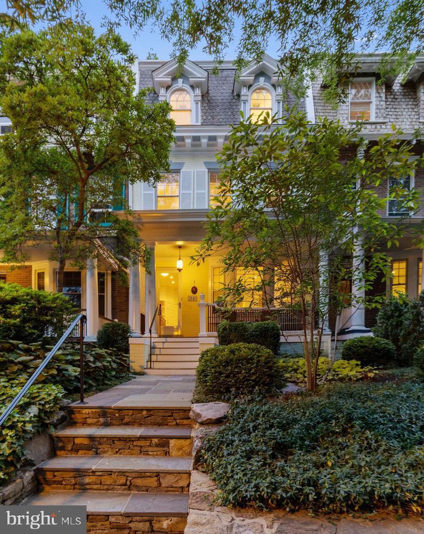 2840 27TH ST NW, WASHINGTON, District Of Columbia 20008, 4 Bedrooms Bedrooms, ,3 BathroomsBathrooms,Residential,For sale,2840 27TH ST NW,DCDC2204276 MLS # DCDC2204276