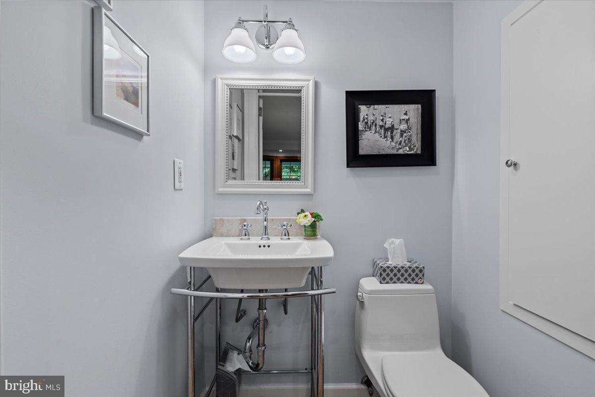 2840 27TH ST NW, WASHINGTON, District Of Columbia 20008, 4 Bedrooms Bedrooms, ,3 BathroomsBathrooms,Residential,For sale,2840 27TH ST NW,DCDC2204276 MLS # DCDC2204276