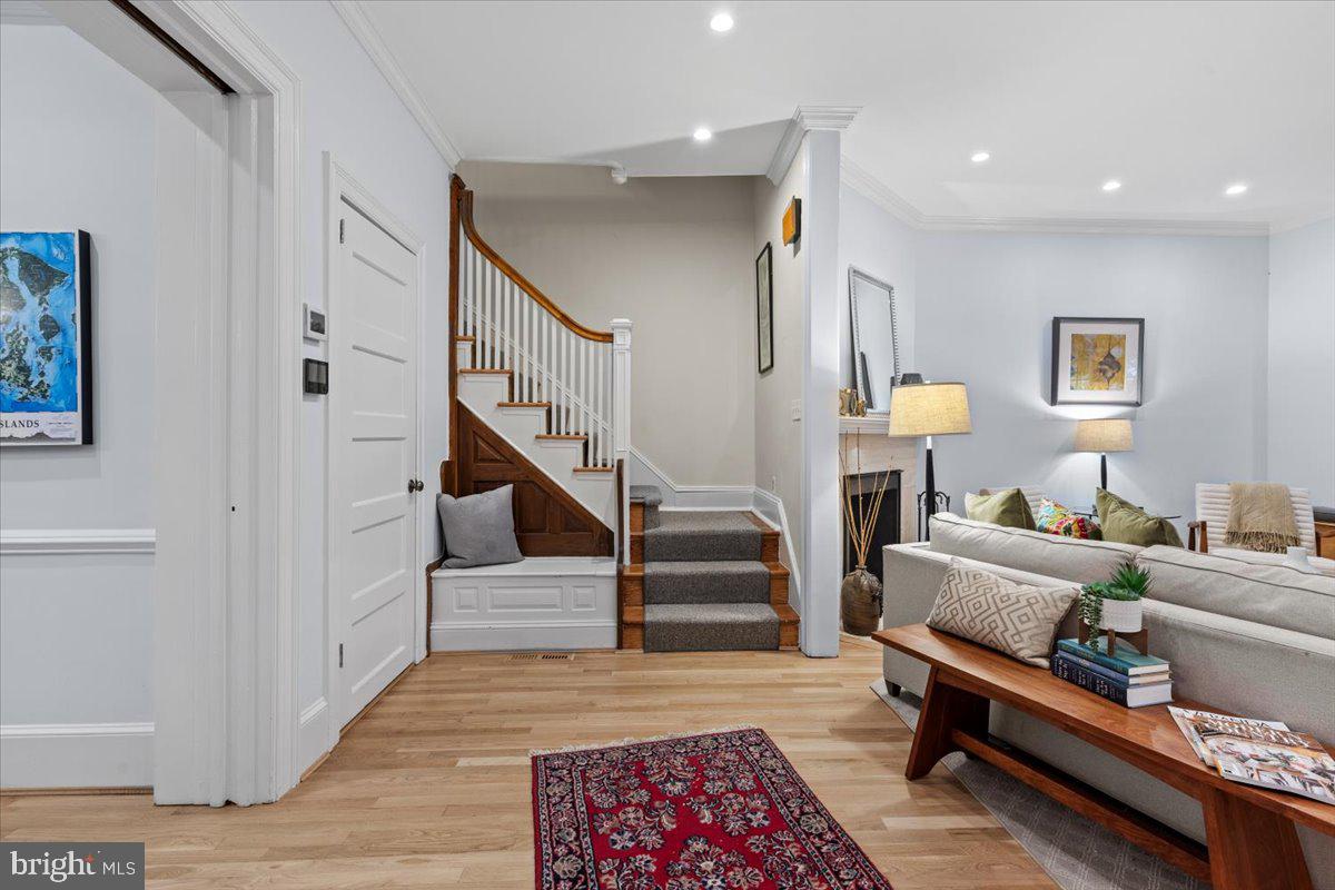 2840 27TH ST NW, WASHINGTON, District Of Columbia 20008, 4 Bedrooms Bedrooms, ,3 BathroomsBathrooms,Residential,For sale,2840 27TH ST NW,DCDC2204276 MLS # DCDC2204276