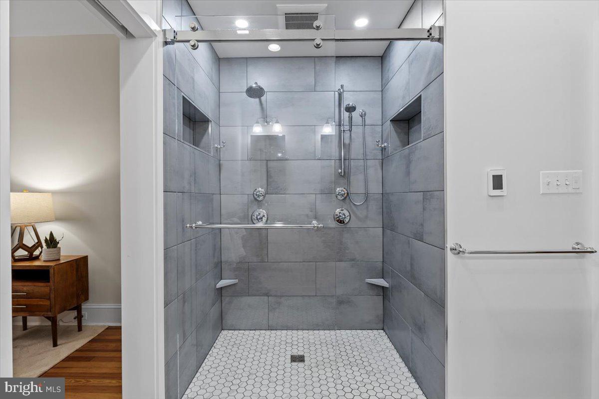 2840 27TH ST NW, WASHINGTON, District Of Columbia 20008, 4 Bedrooms Bedrooms, ,3 BathroomsBathrooms,Residential,For sale,2840 27TH ST NW,DCDC2204276 MLS # DCDC2204276