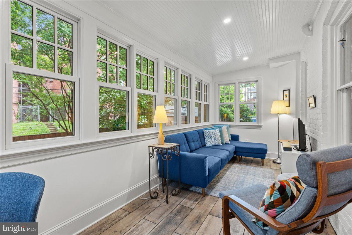 2840 27TH ST NW, WASHINGTON, District Of Columbia 20008, 4 Bedrooms Bedrooms, ,3 BathroomsBathrooms,Residential,For sale,2840 27TH ST NW,DCDC2204276 MLS # DCDC2204276